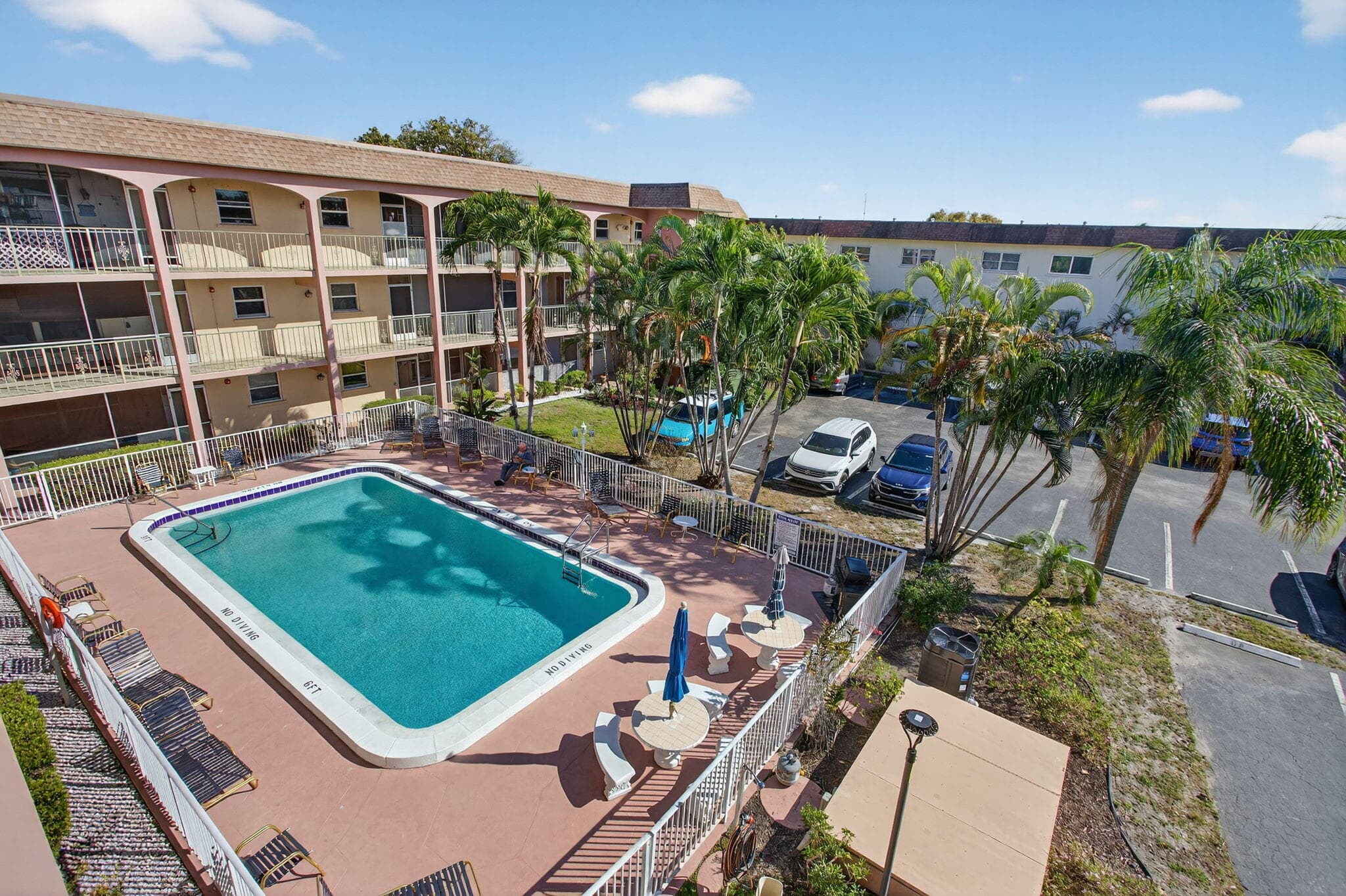 100 SE 6th Avenue 303, Pompano Beach, FL 33060 — photo 9 of 58