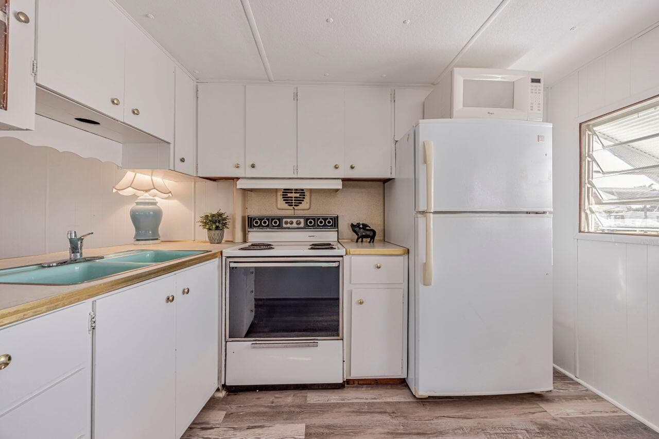 14556 Glenview Drive, Delray Beach, FL 33445 — photo 15 of 33