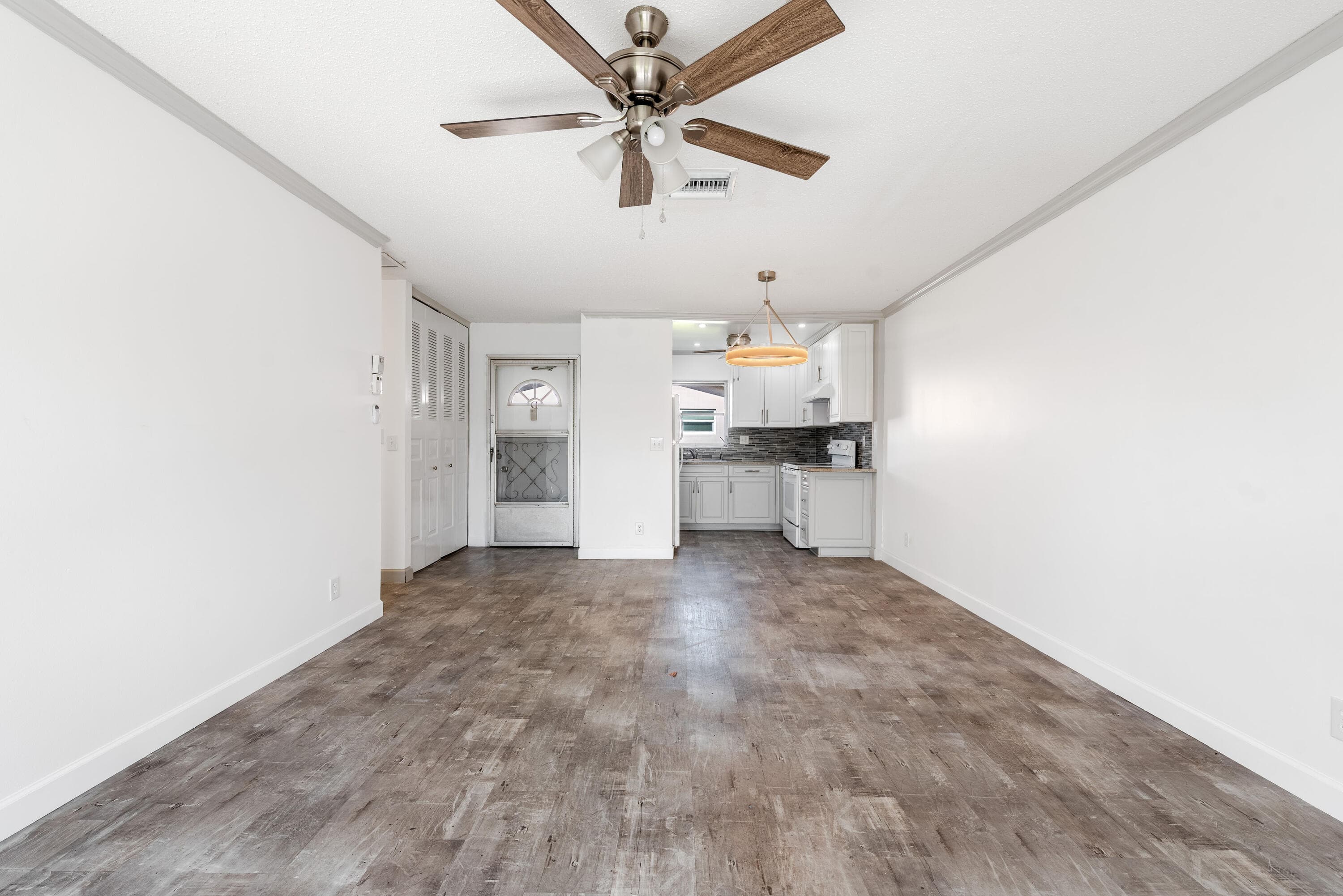2739 Dudley Drive W D, West Palm Beach, FL 33415 — photo 4 of 28