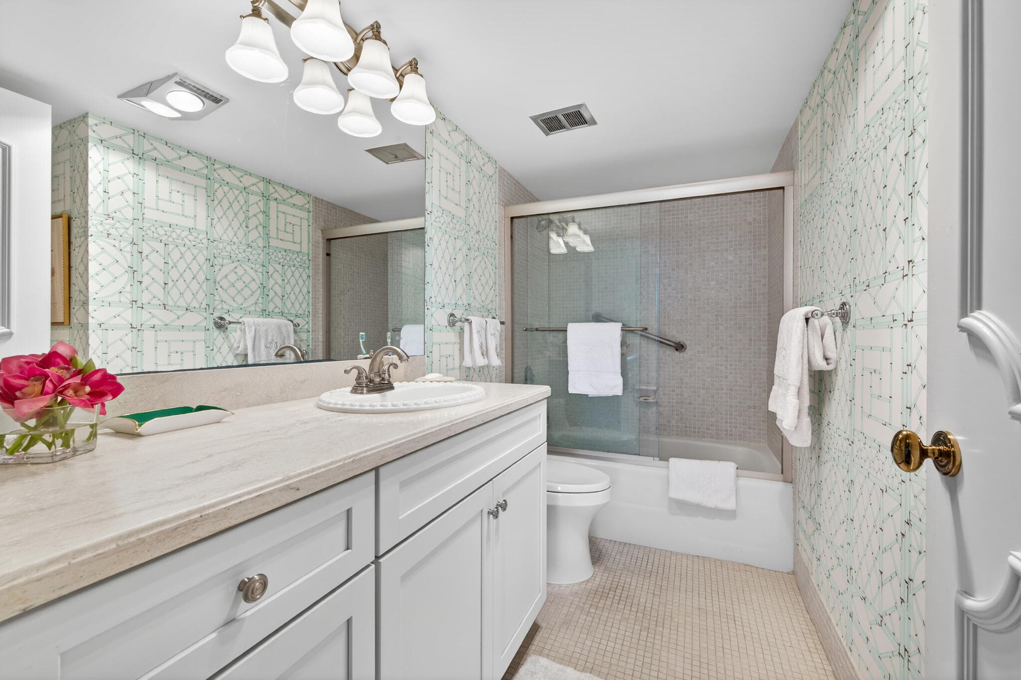227 Australian Avenue 2c, Palm Beach, FL 33480 — photo 19 of 20