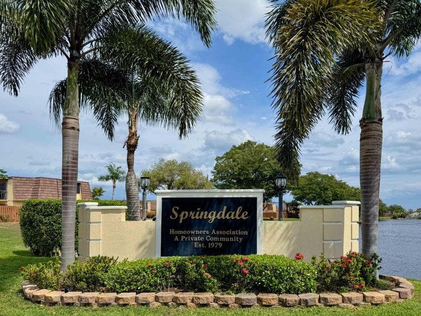 503 Springdale Circle 50c, Palm Springs, FL 33461 — photo 5 of 25