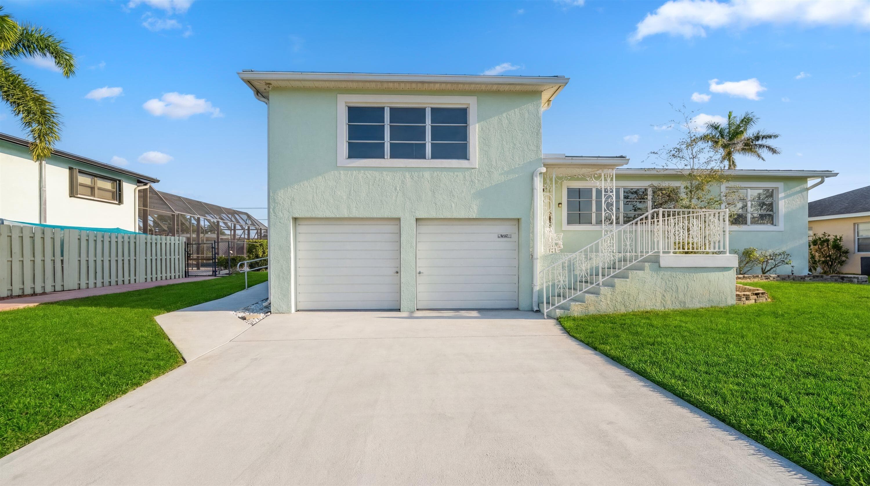 5160 Lake Osborne Drive, Lake Worth, FL 33461 — photo 3 of 36