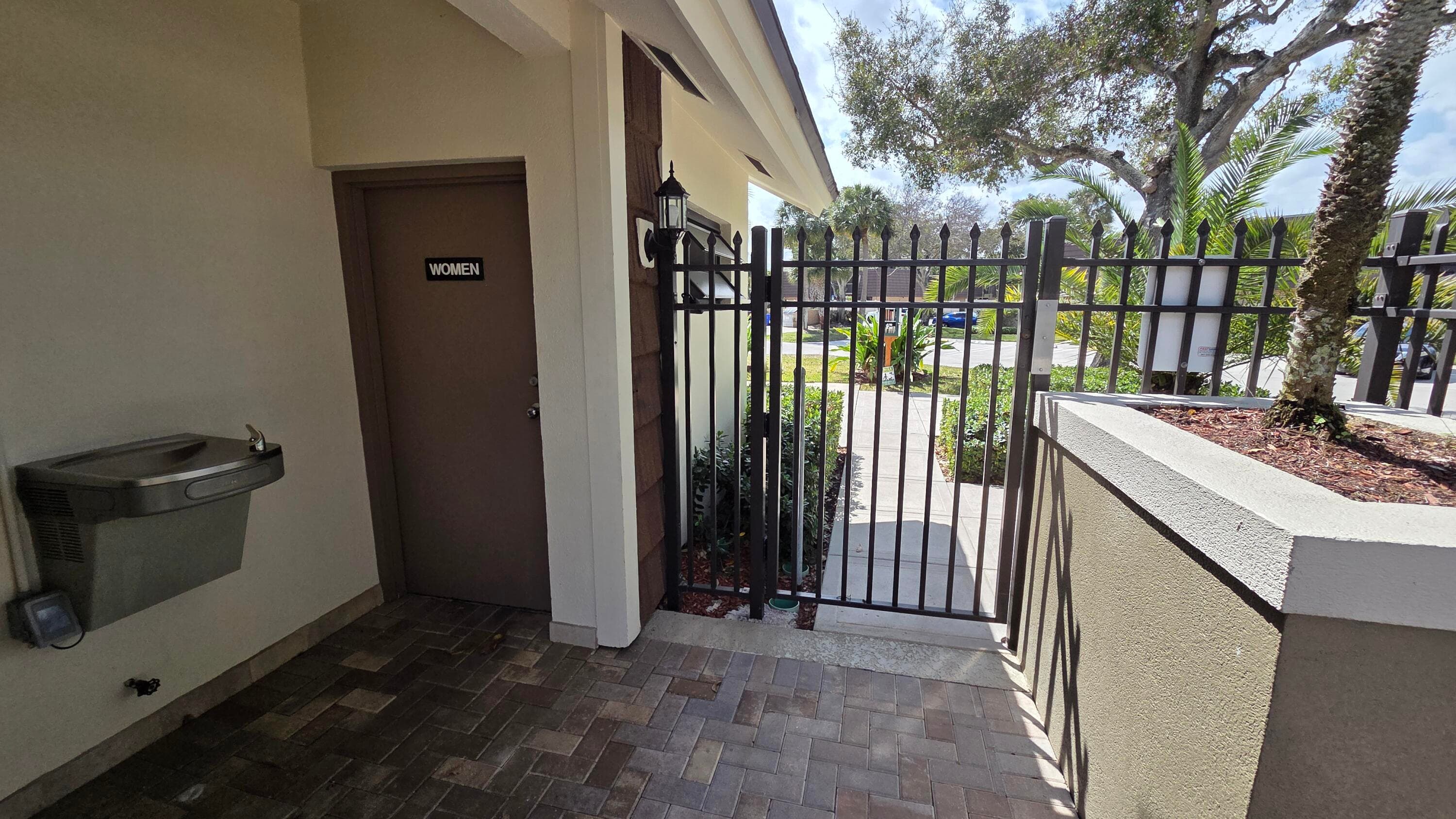 7311 73rd Way, West Palm Beach, FL 33407 — photo 31 of 36