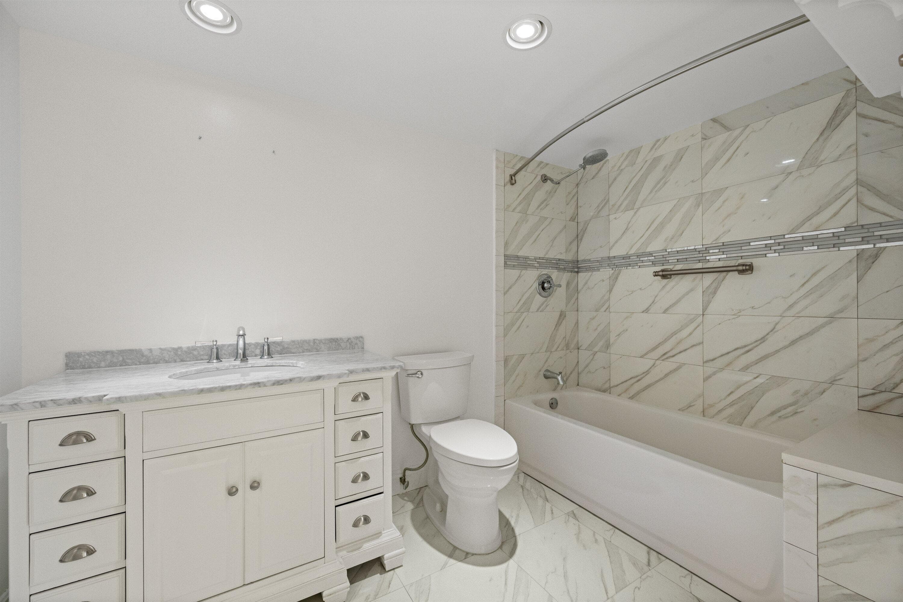 4000 S Ocean Boulevard 103, South Palm Beach, FL 33480 — photo 21 of 35