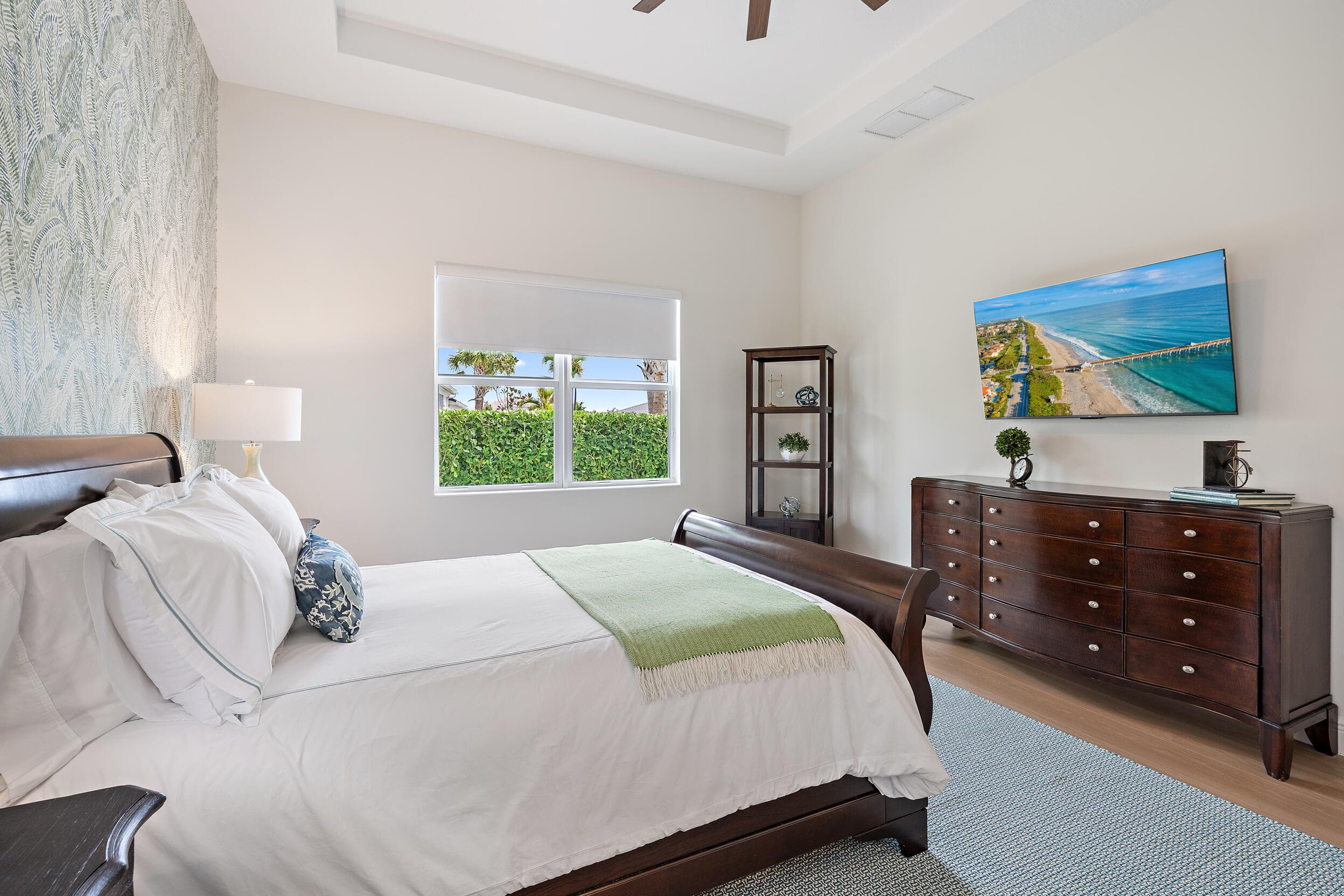 10038 Regency Way, Palm Beach Gardens, FL 33412 — photo 13 of 48