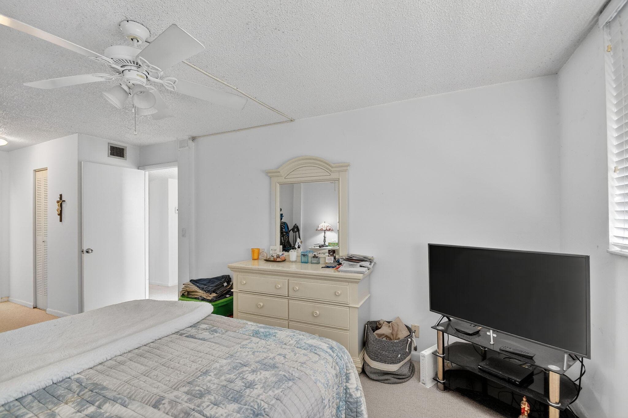 470 Executive Center Drive 4j, West Palm Beach, FL 33401 — photo 28 of 61