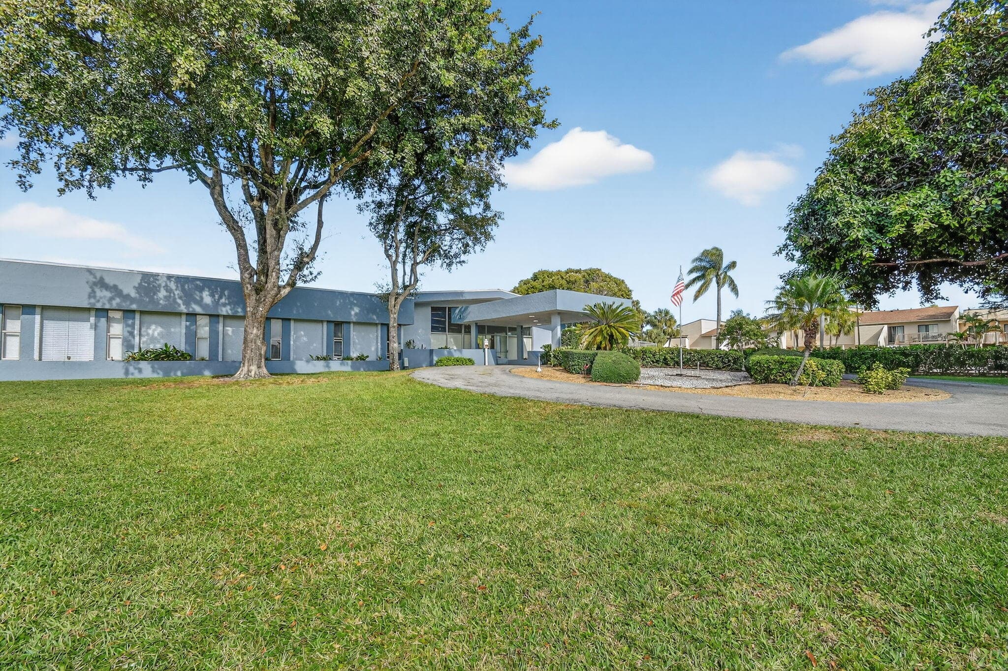 470 Executive Center Drive 4j, West Palm Beach, FL 33401 — photo 38 of 61