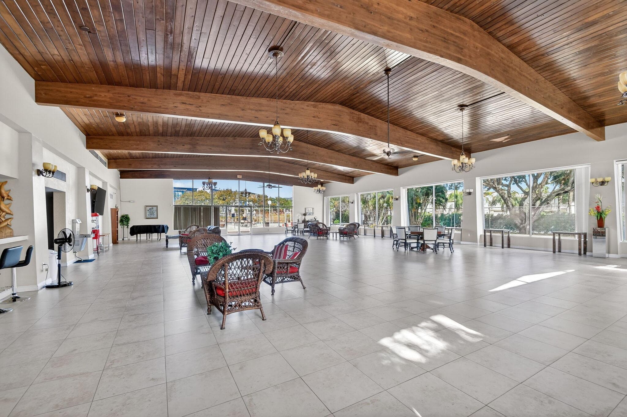 470 Executive Center Drive 4j, West Palm Beach, FL 33401 — photo 40 of 61