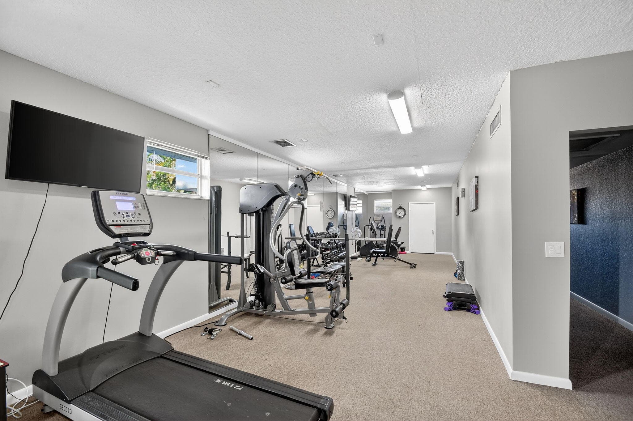 470 Executive Center Drive 4j, West Palm Beach, FL 33401 — photo 44 of 61
