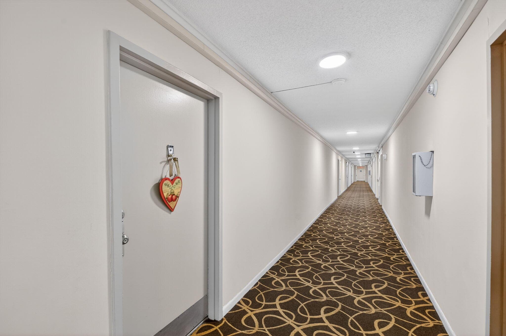470 Executive Center Drive 4j, West Palm Beach, FL 33401 — photo 6 of 61