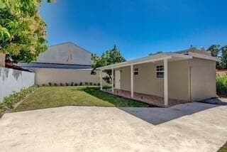 4710 Garden Avenue 1 Rear, West Palm Beach, FL 33405 — photo 4 of 19