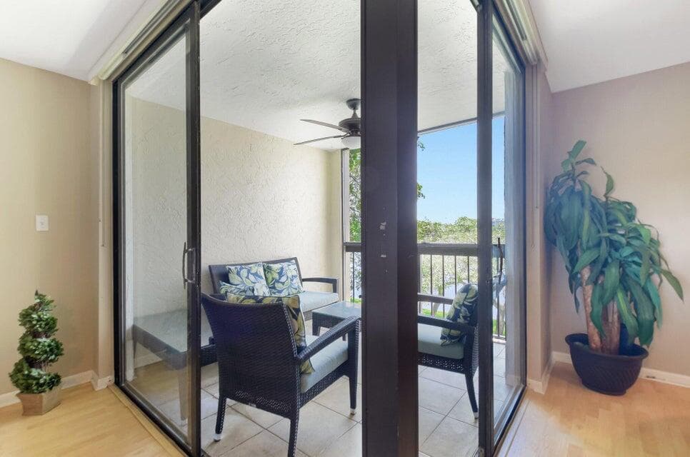 950 Lavers Circle F309, Delray Beach, FL 33444 — photo 30 of 39