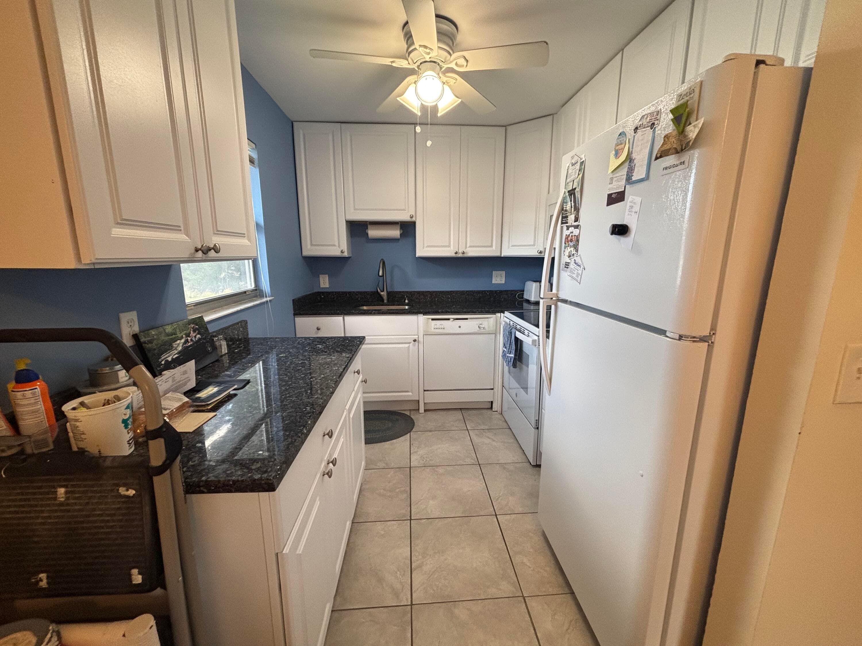 596 Saxony M, Delray Beach, FL 33446 — photo 2 of 22