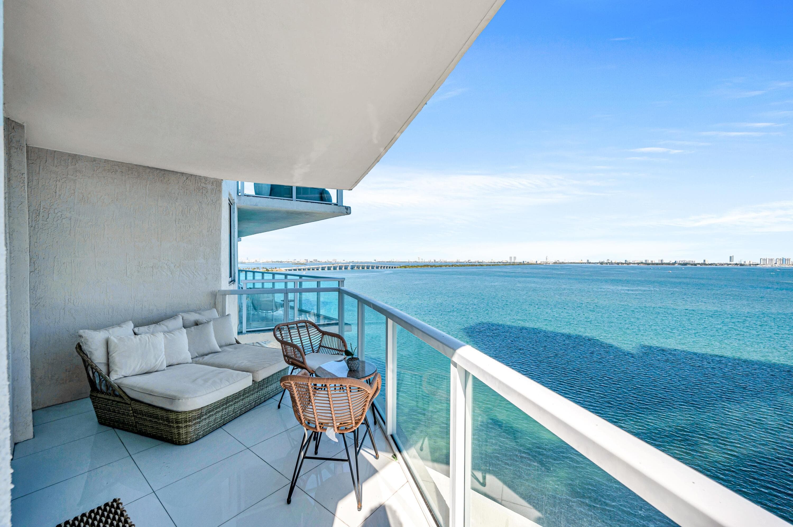 665 NE 25th Street 1001, Miami, FL 33137 — photo 33 of 52