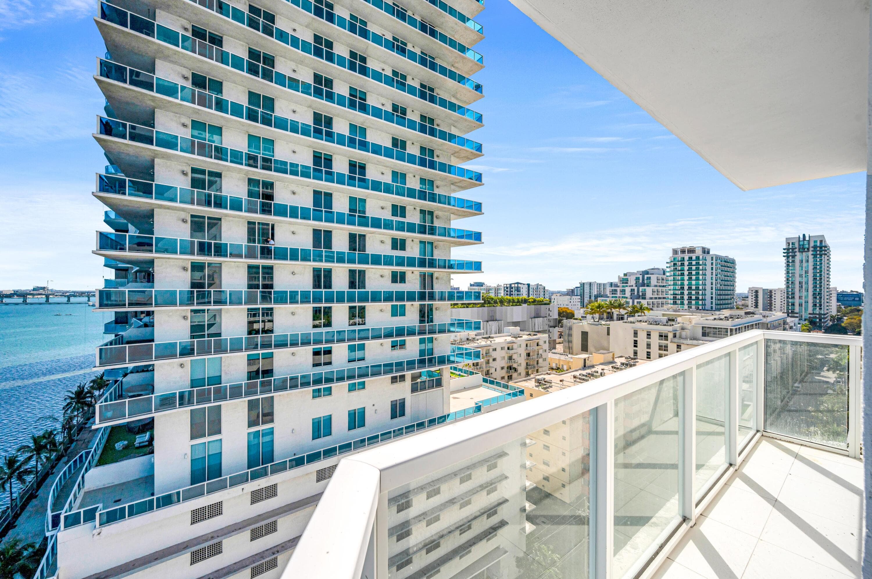 665 NE 25th Street 1001, Miami, FL 33137 — photo 31 of 52