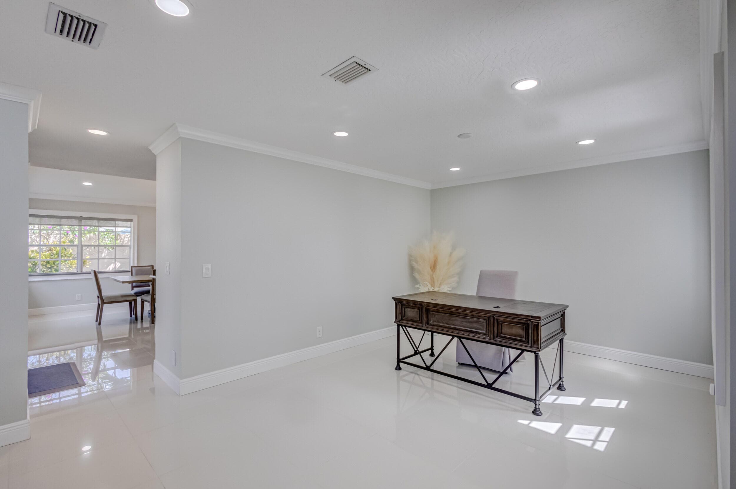 17 Selby Lane, Palm Beach Gardens, FL 33418 — photo 18 of 69