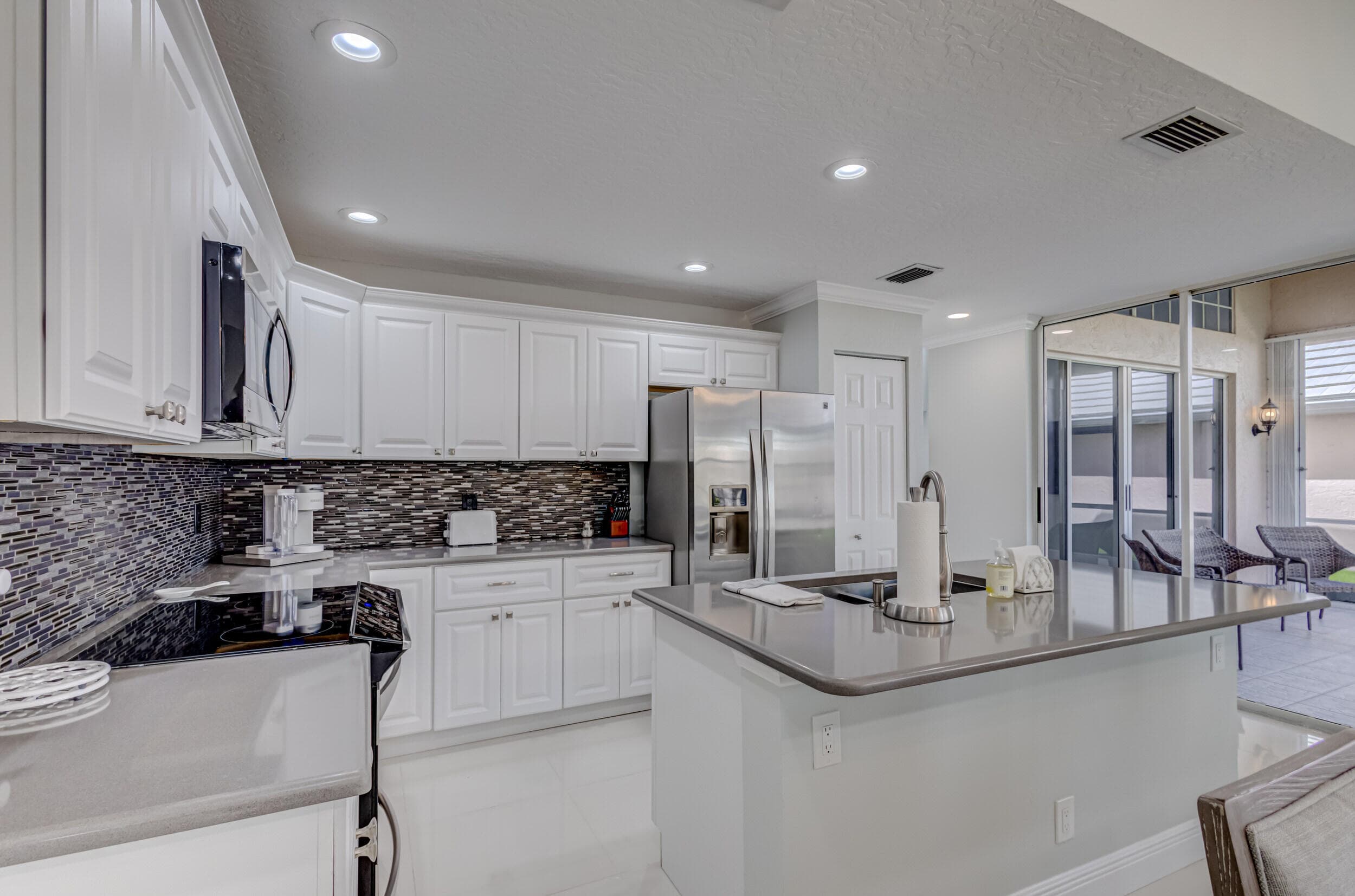 17 Selby Lane, Palm Beach Gardens, FL 33418 — photo 24 of 69