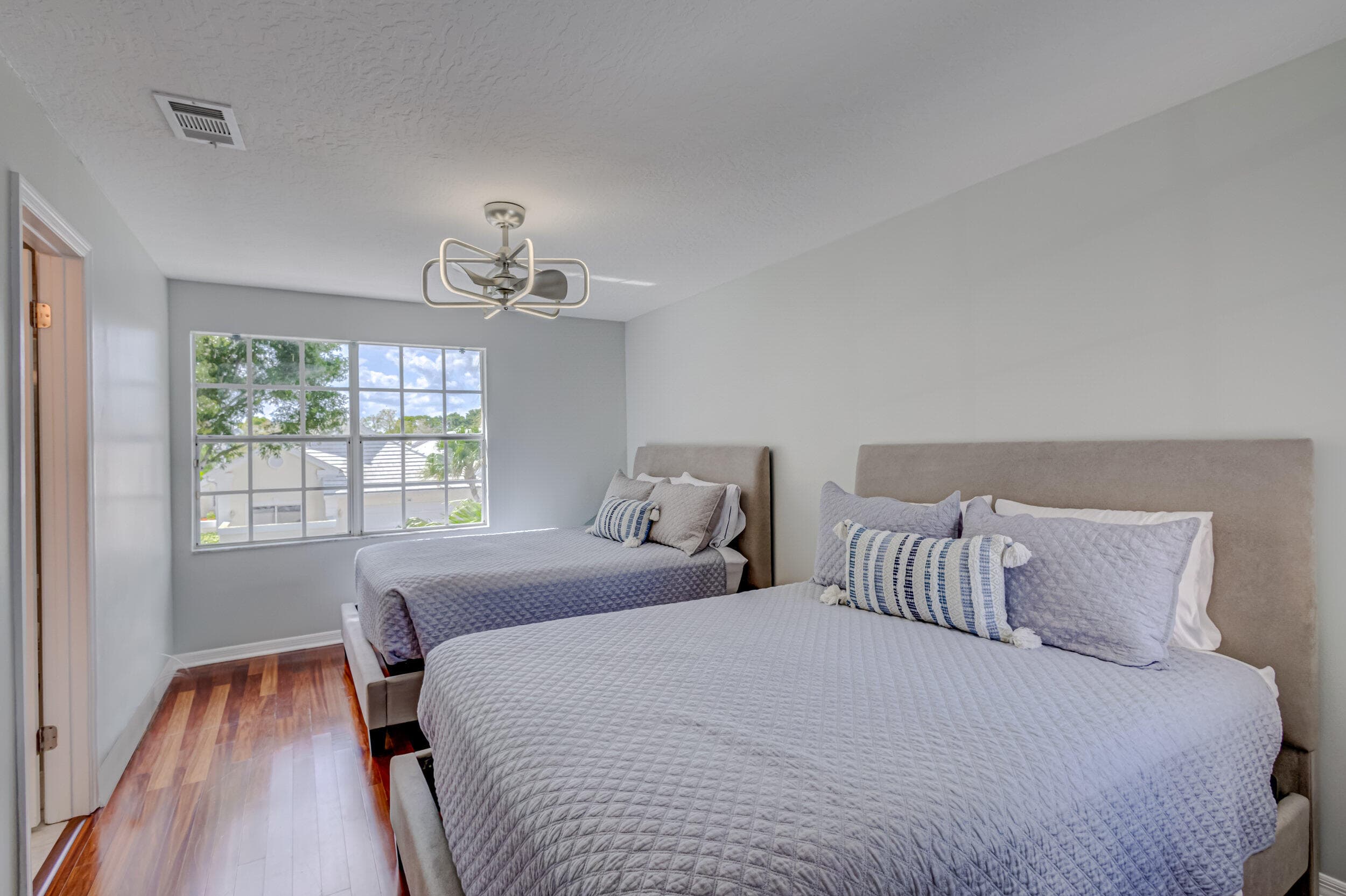 17 Selby Lane, Palm Beach Gardens, FL 33418 — photo 53 of 69