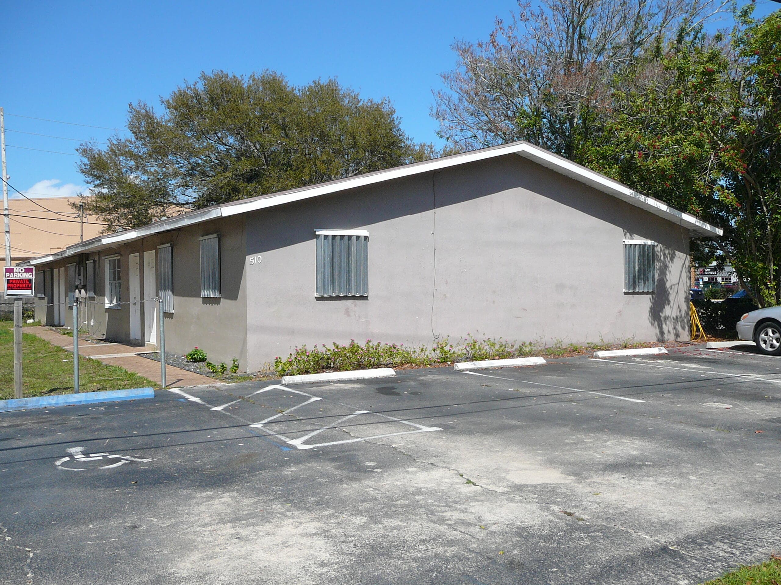 510 Gardenia Avenue, Fort Pierce, FL 34982 — photo 2 of 42