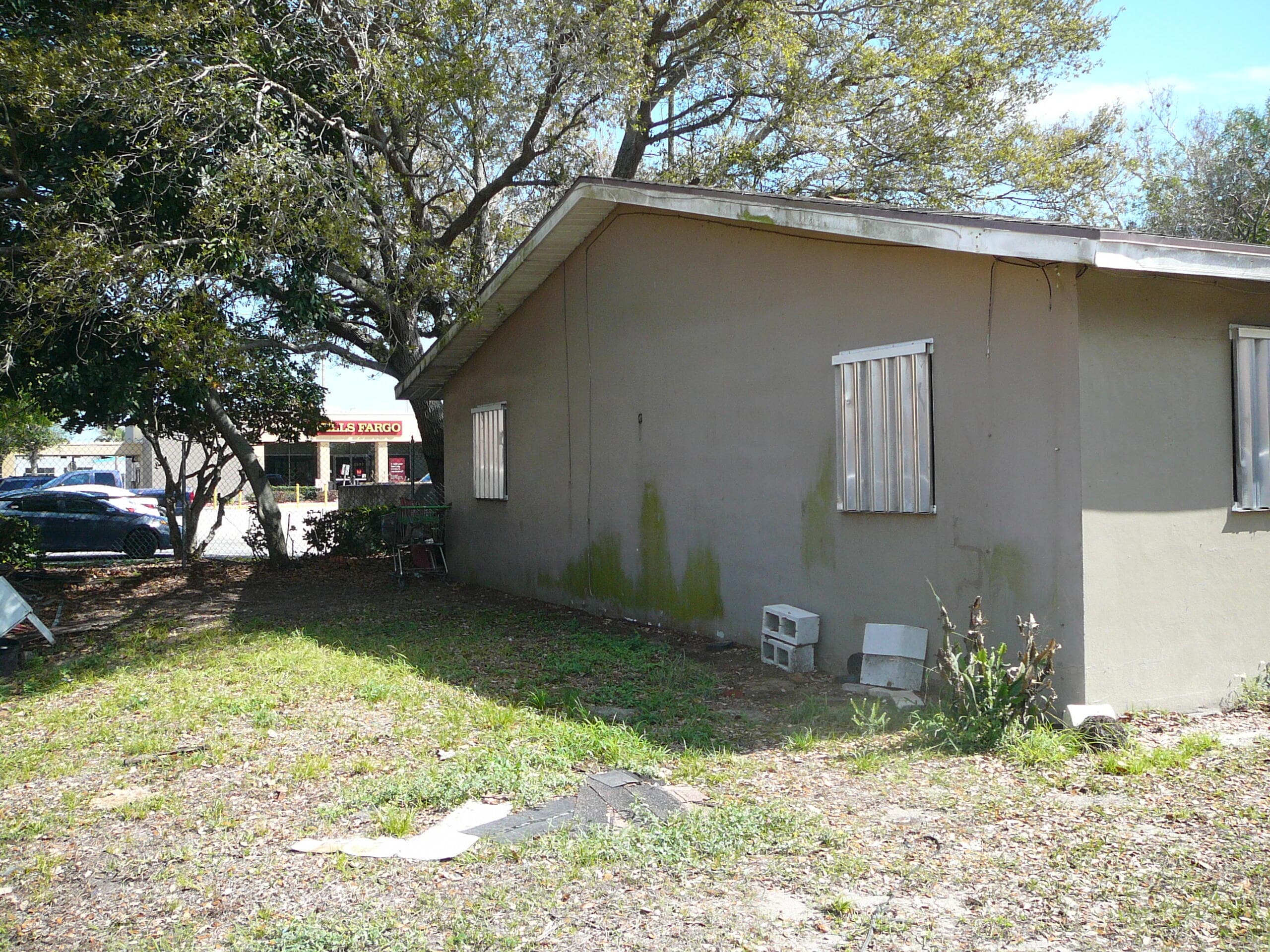 510 Gardenia Avenue, Fort Pierce, FL 34982 — photo 5 of 42