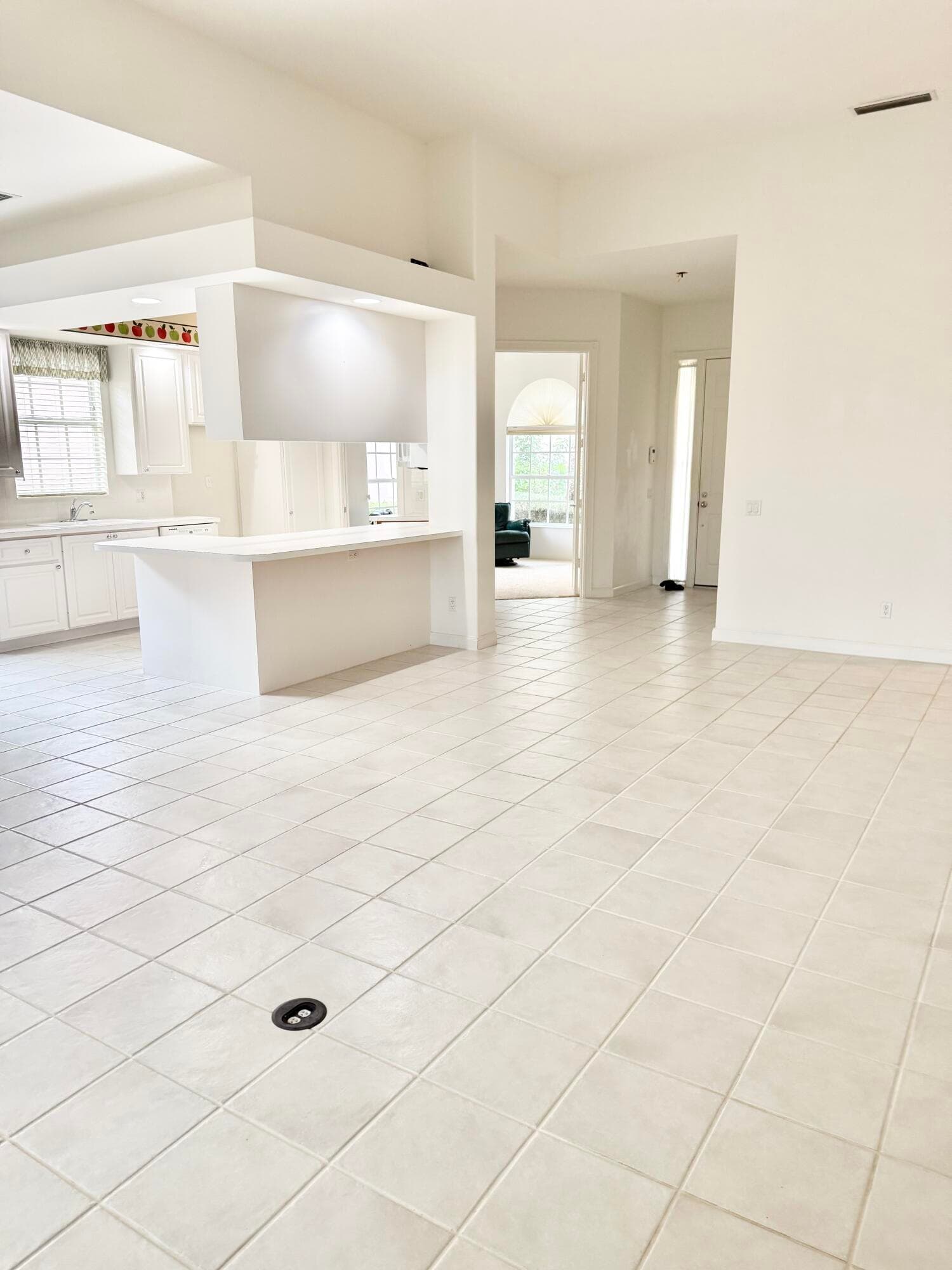 7800 Quida Drive, West Palm Beach, FL 33411 — photo 3 of 54