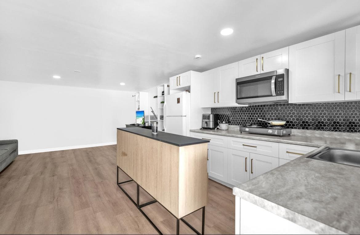 7151 Taft Street, Hollywood, FL 33024 — photo 30 of 32