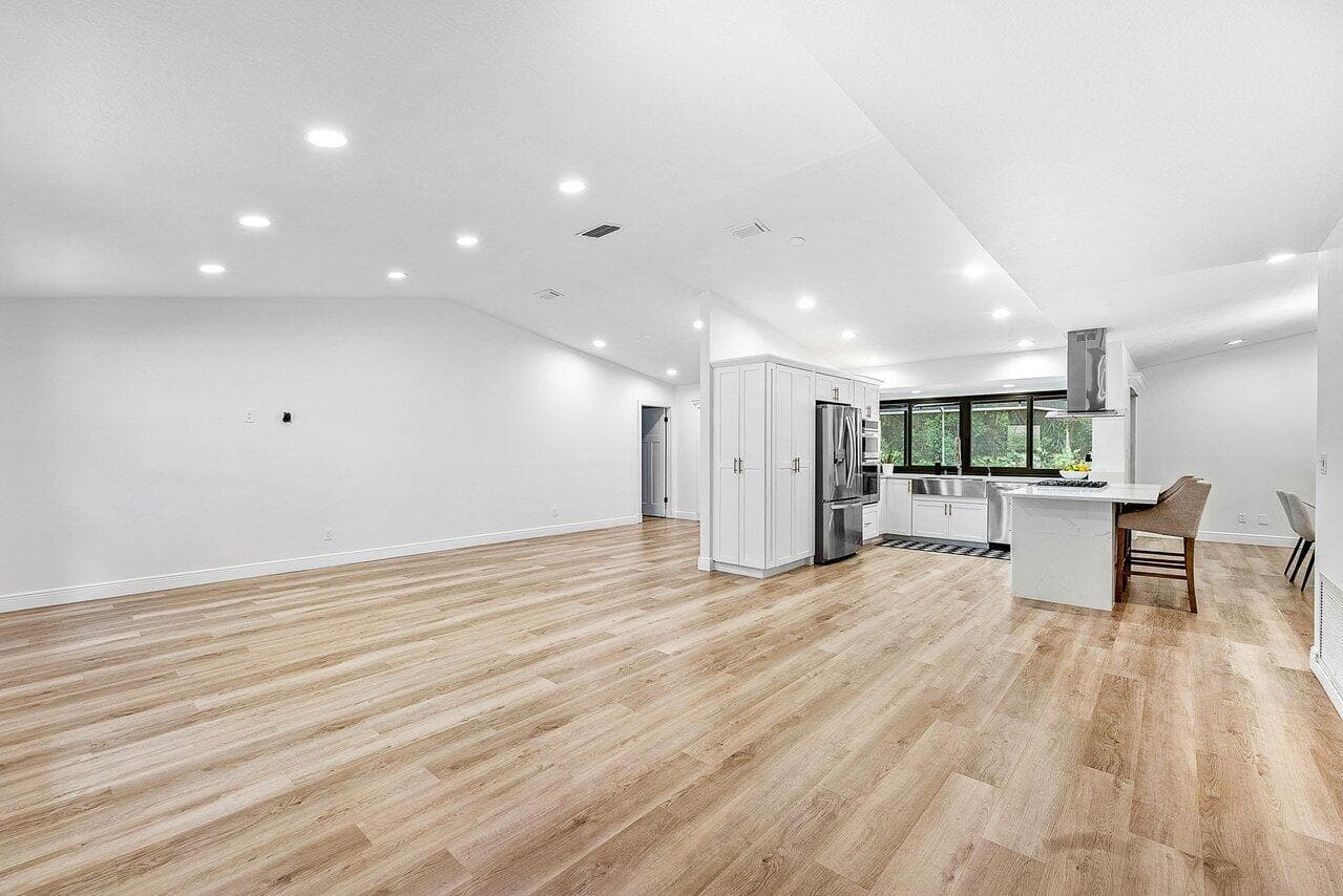 2425 NW 36th Street, Boca Raton, FL 33431 — photo 4 of 31