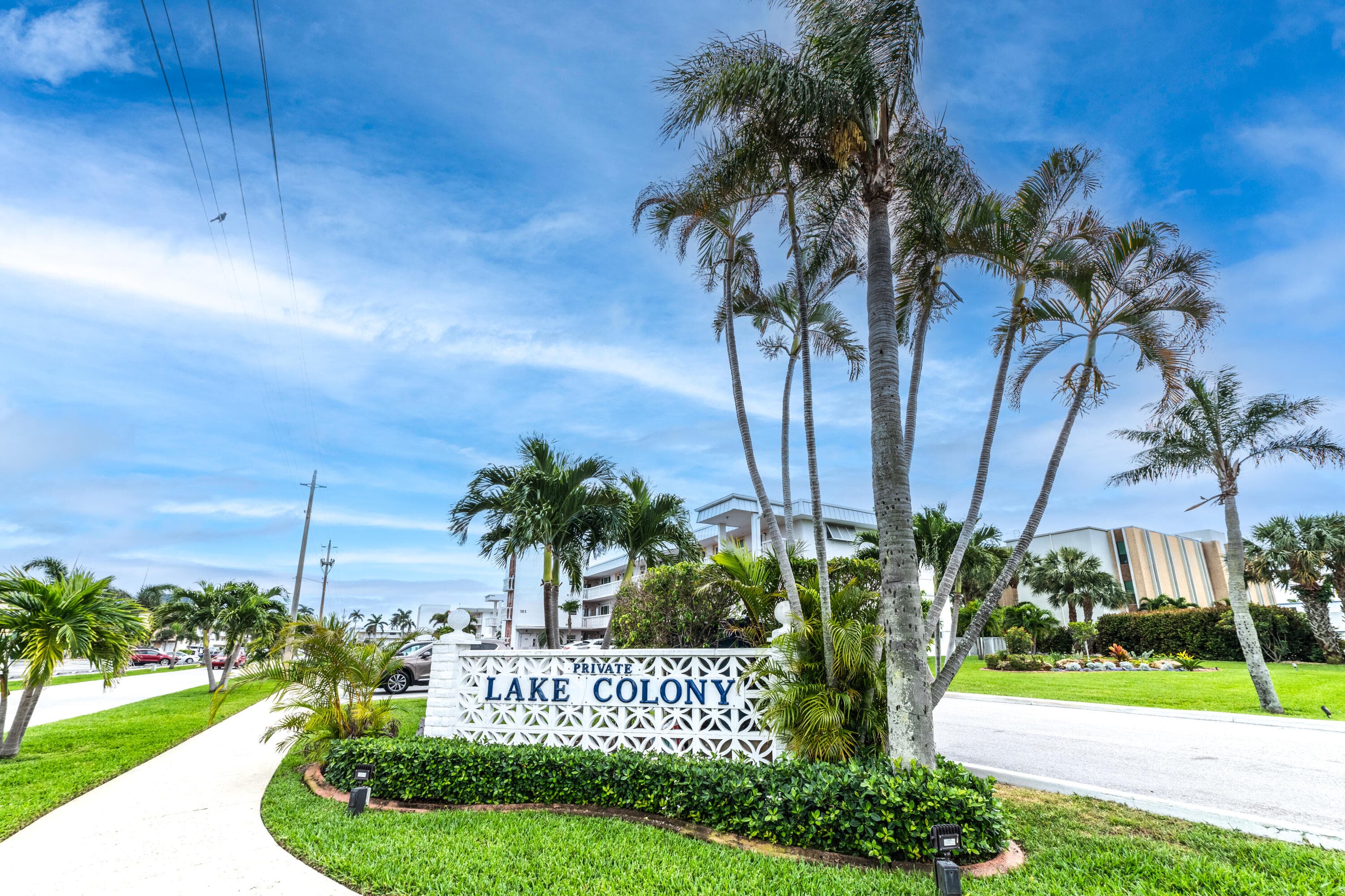 130 Doolen Court 108, North Palm Beach, FL 33408 — photo 3 of 43