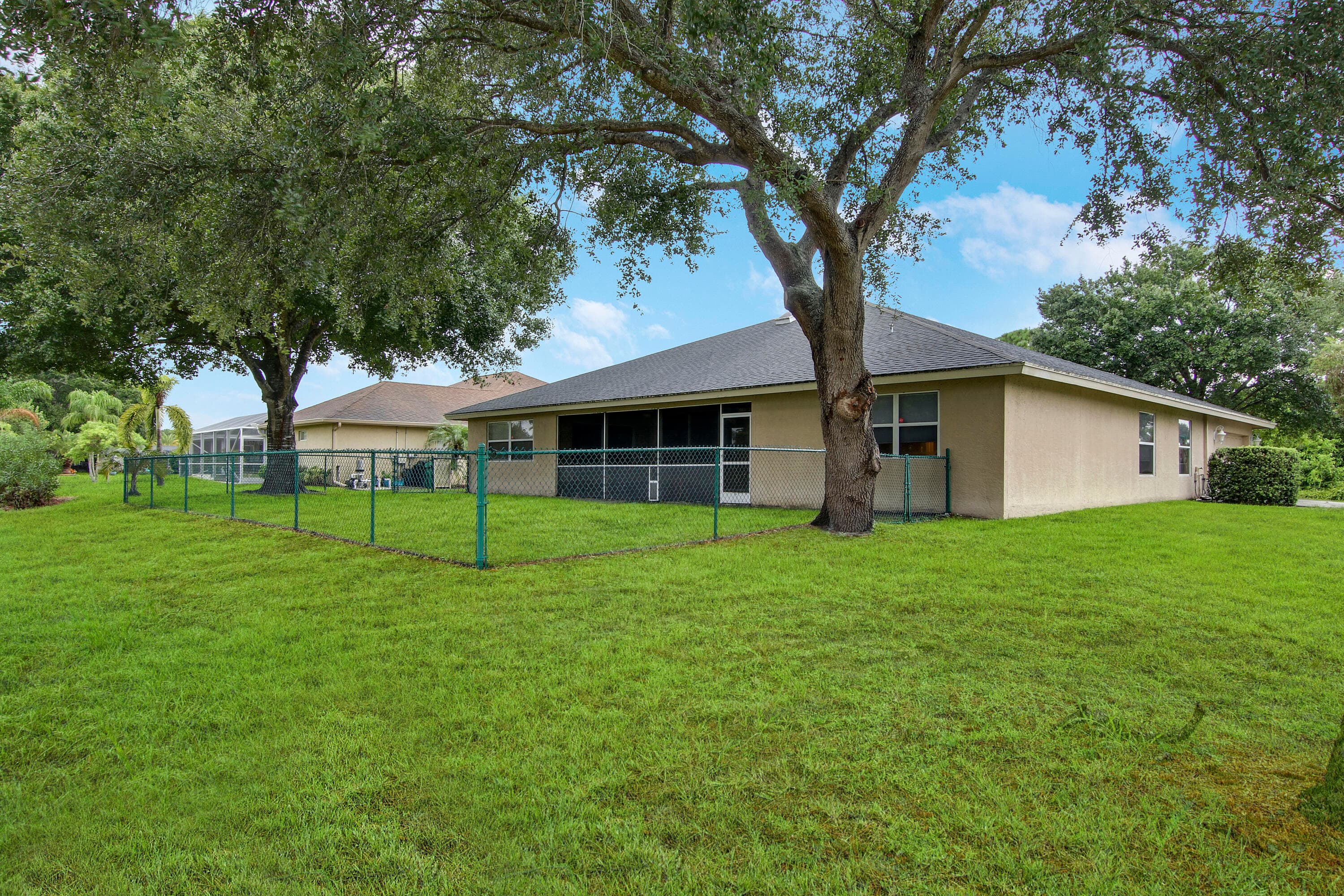 1198 SE Petunia Avenue, Port St. Lucie, FL 34952 — photo 9 of 35