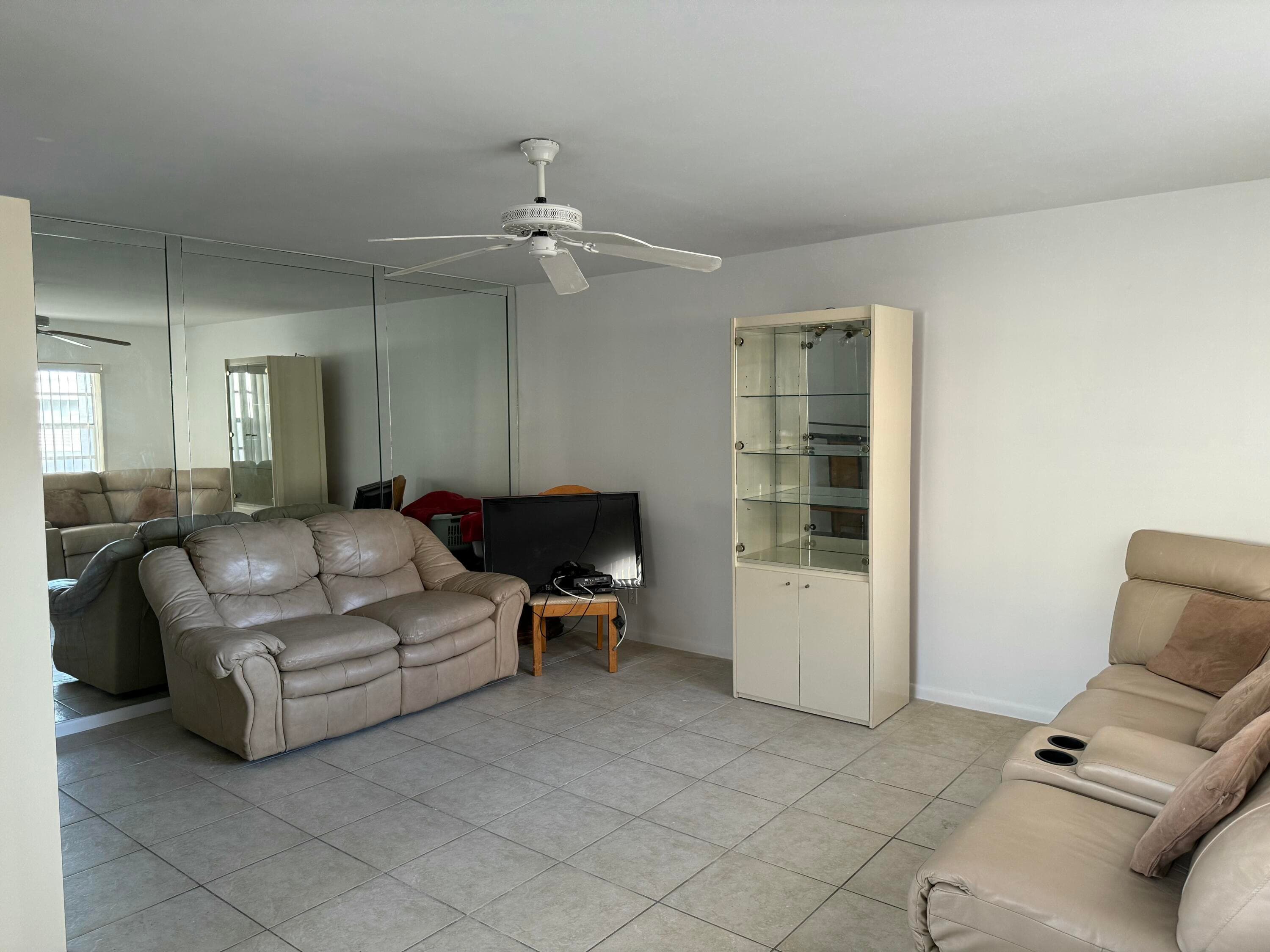 468 Capri J, Delray Beach, FL 33484 — photo 5 of 6