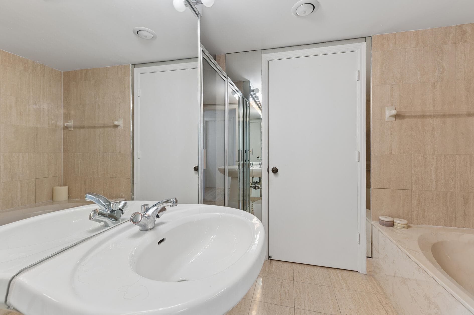 100 SE 5th Avenue 102, Boca Raton, FL 33432 — photo 13 of 33