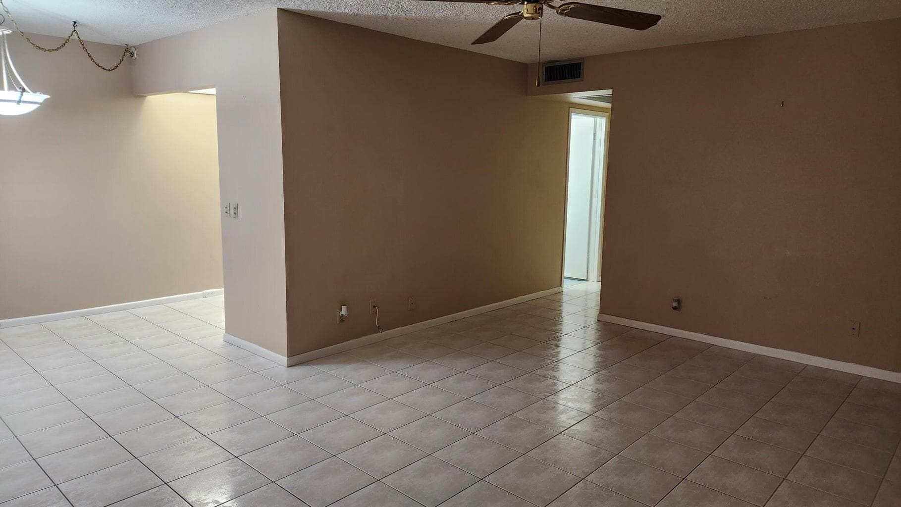 251 Fanshaw F, Boca Raton, FL 33434 — photo 3 of 15