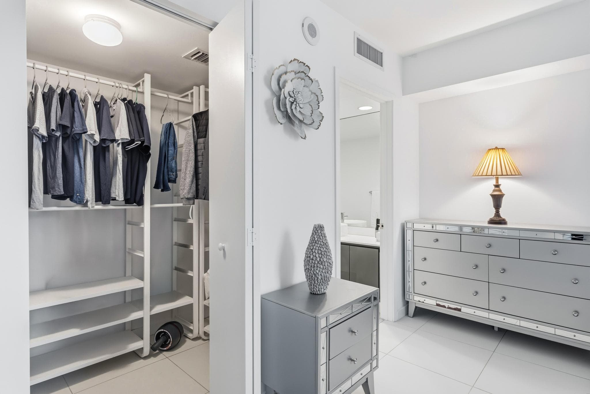 31 SE 6th Street 2601, Miami, FL 33131 — photo 22 of 55