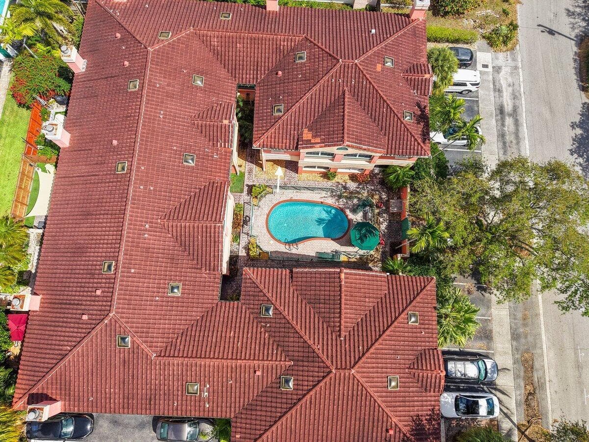 801 NE 1st Street 8, Fort Lauderdale, FL 33301 — photo 29 of 32