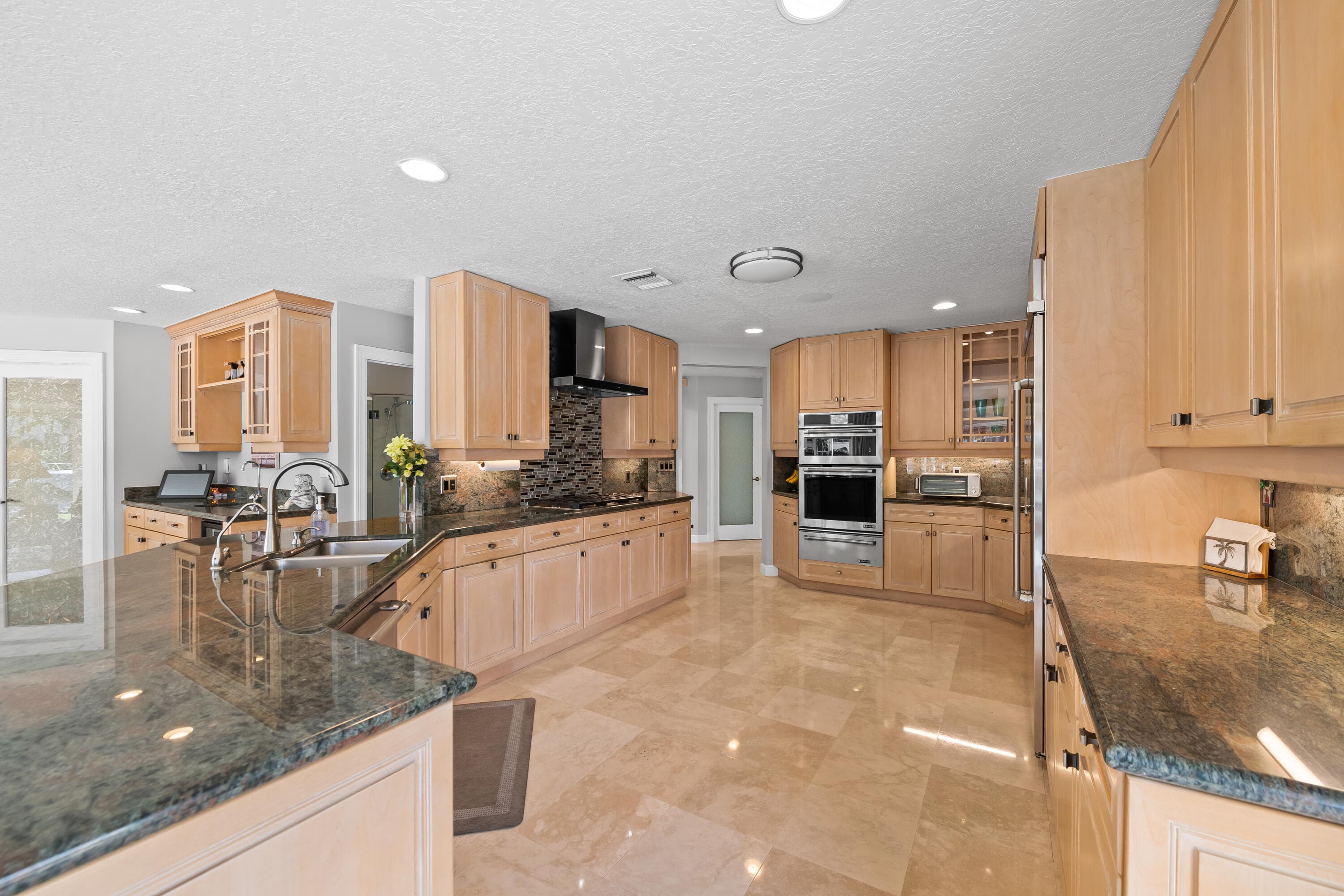 2600 NE 33rd Street, Lighthouse Point, FL 33064 — photo 15 of 57