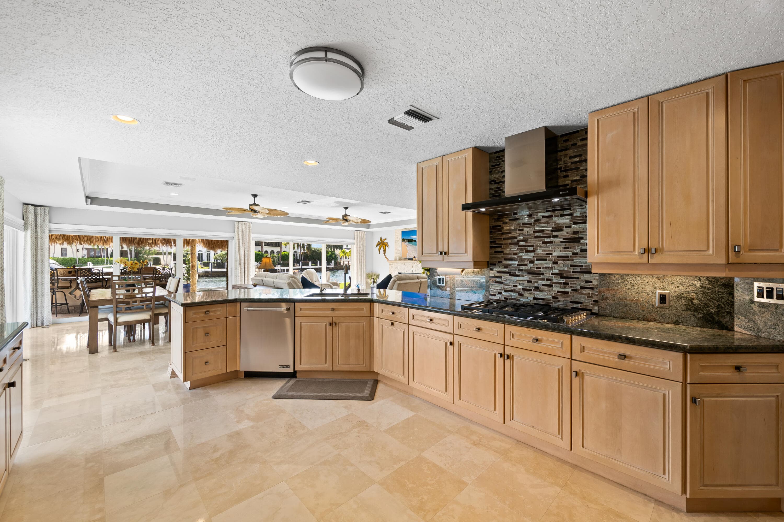 2600 NE 33rd Street, Lighthouse Point, FL 33064 — photo 17 of 57