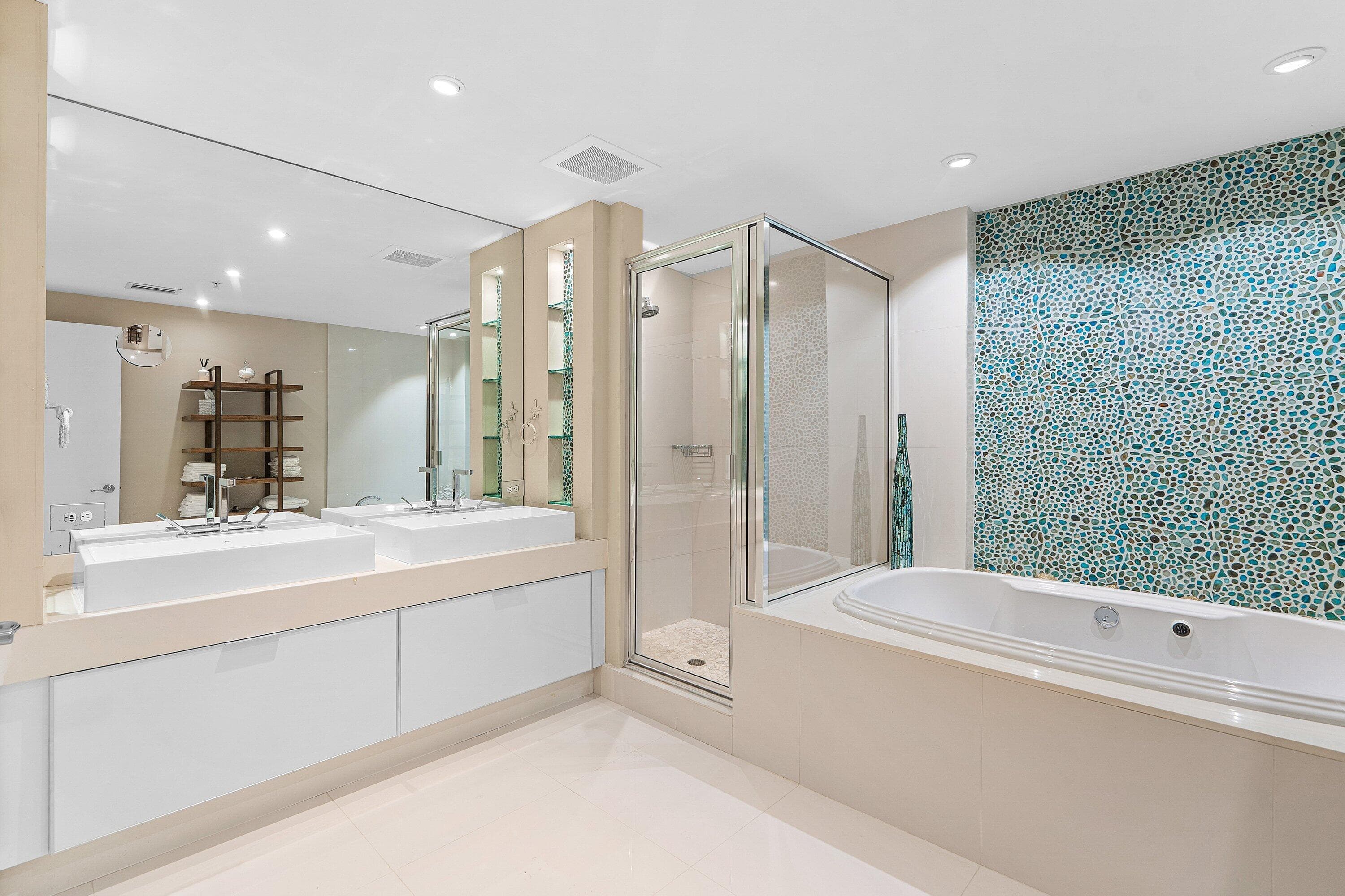 155 S Ocean Avenue 303, Palm Beach Shores, FL 33404 — photo 30 of 56