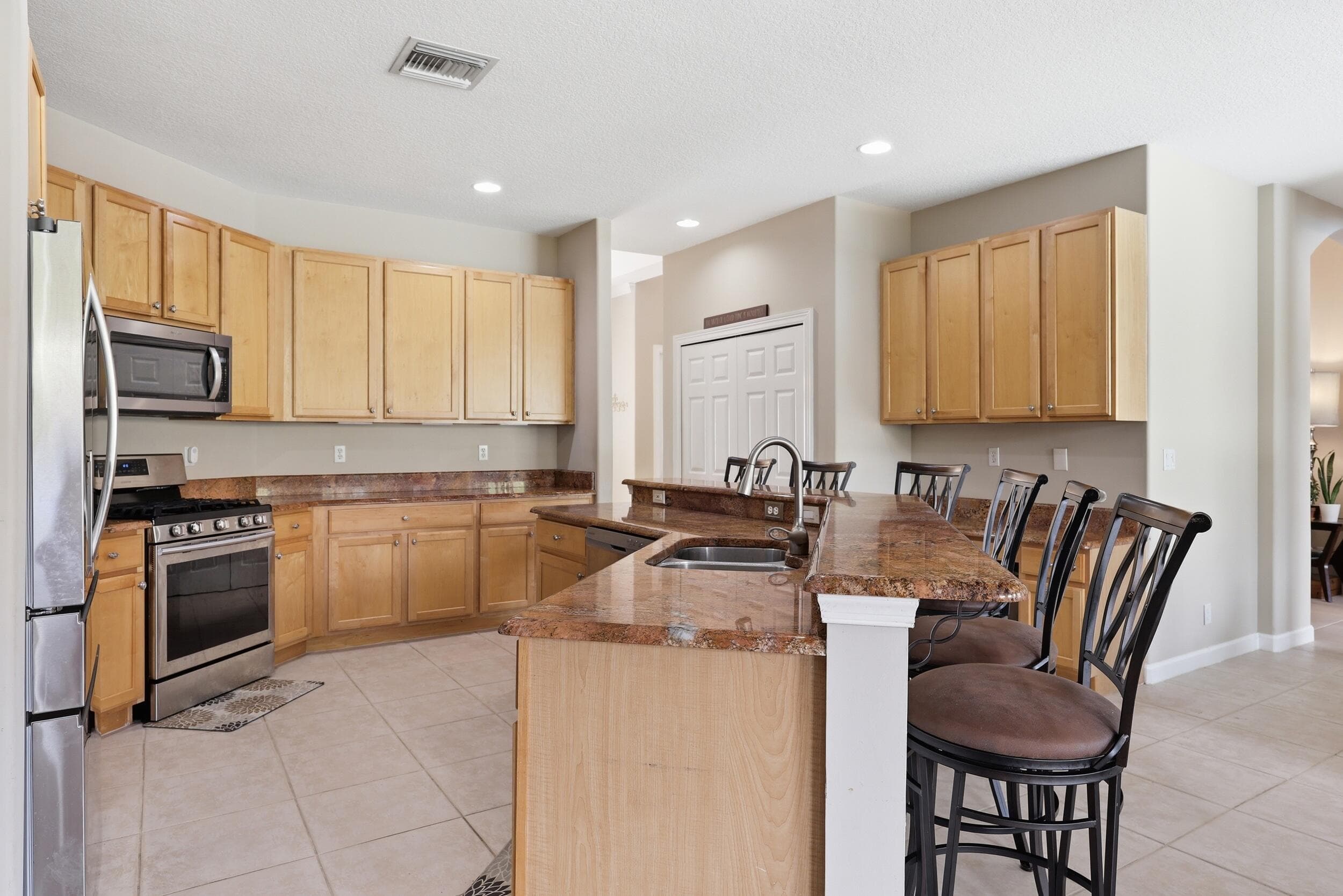 3710 Victoria Road, West Palm Beach, FL 33411 — photo 14 of 37
