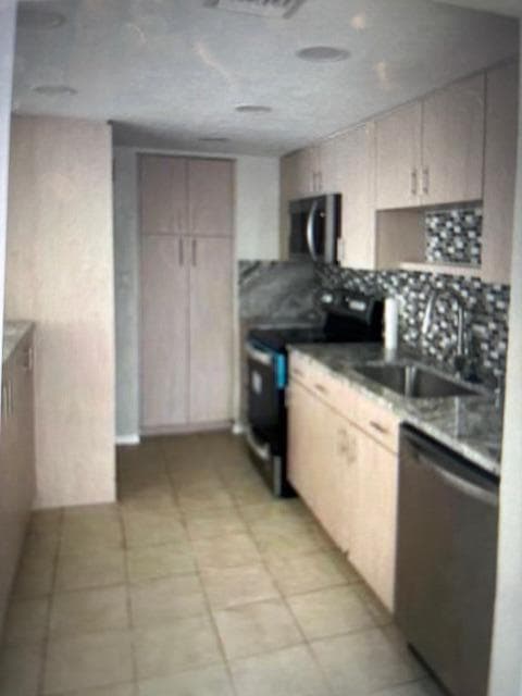4164 Inverrary Drive 702, Lauderhill, FL 33319 — photo 4 of 7