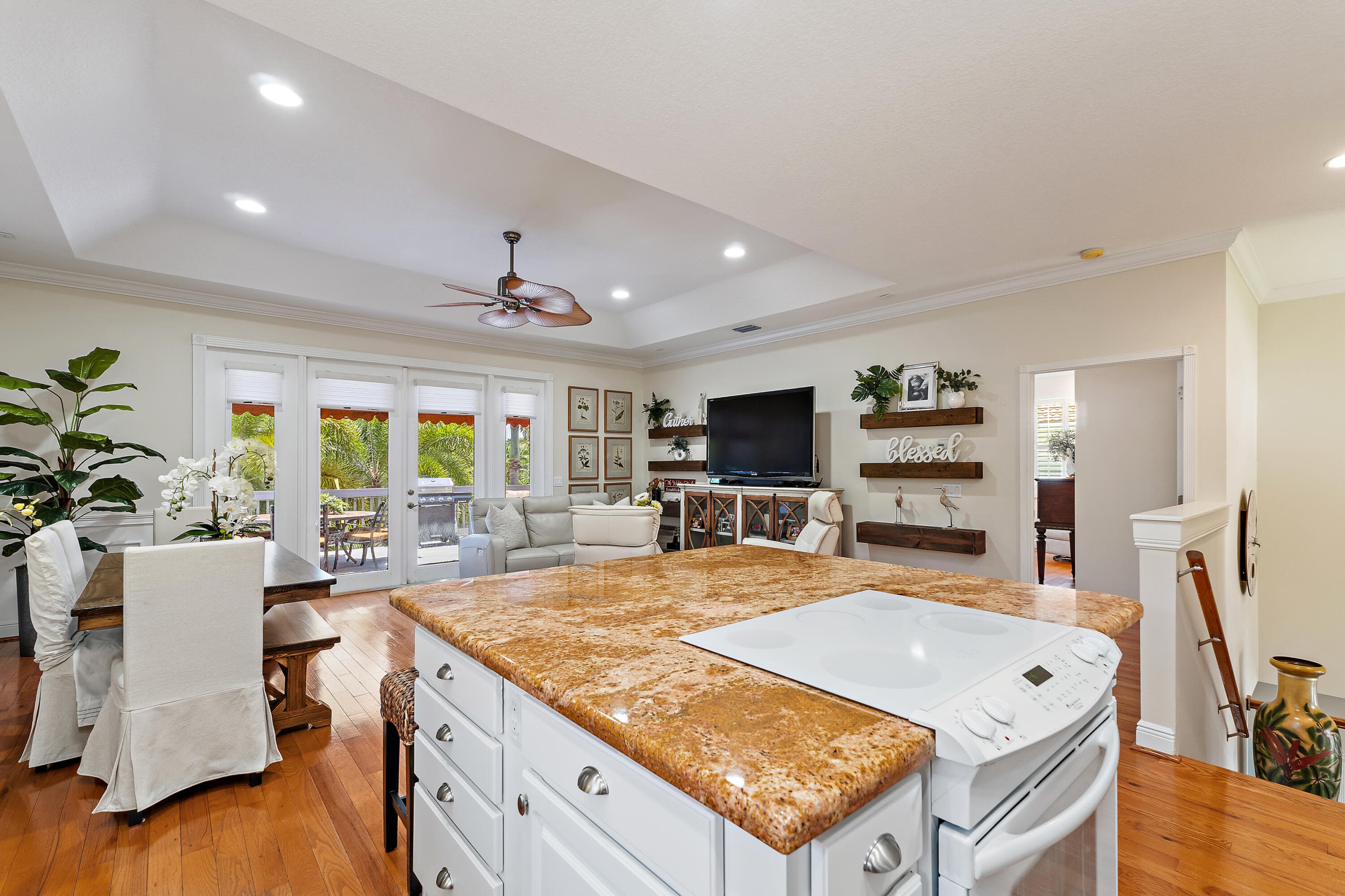 112 Hidden Hollow Drive, Palm Beach Gardens, FL 33418 — photo 8 of 58