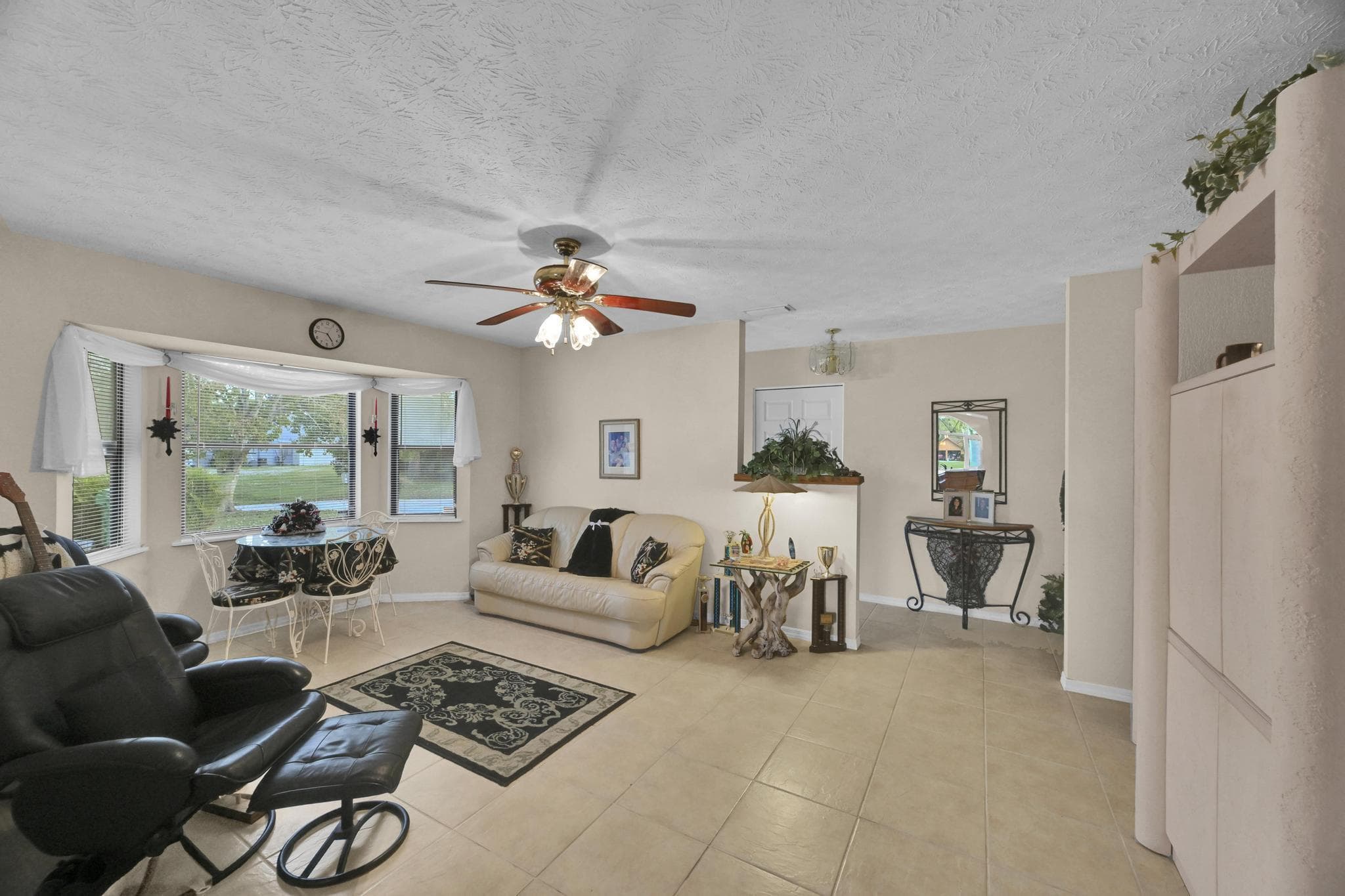 8690 Shadylake Lane, Fort Pierce, FL 34947 — photo 5 of 34