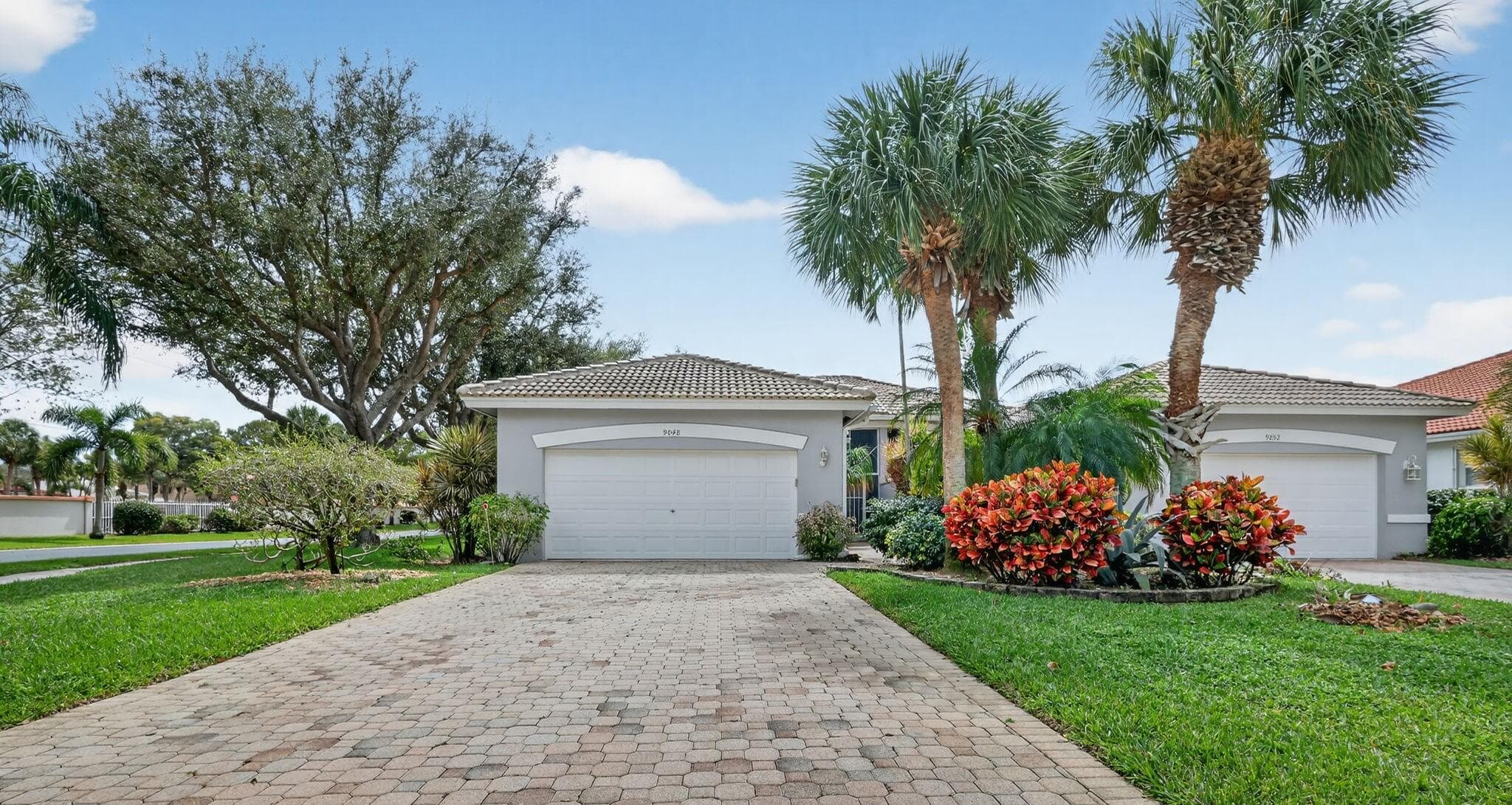 9848 Crescent View Drive S, Boynton Beach, FL 33437 — photo 2 of 65