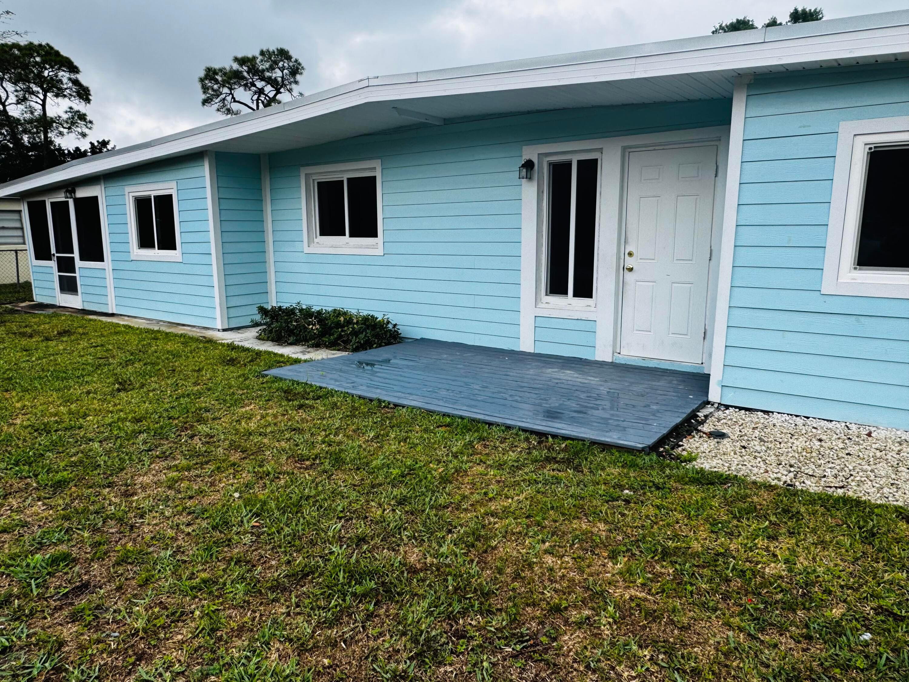 360 Barraclough Street, Fort Pierce, FL 34982 — photo 2 of 43