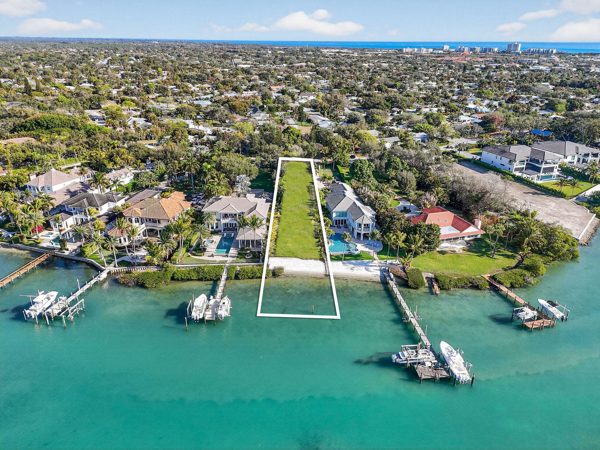 114 W Riverside Drive, Jupiter, FL 33469 — photo 17 of 35