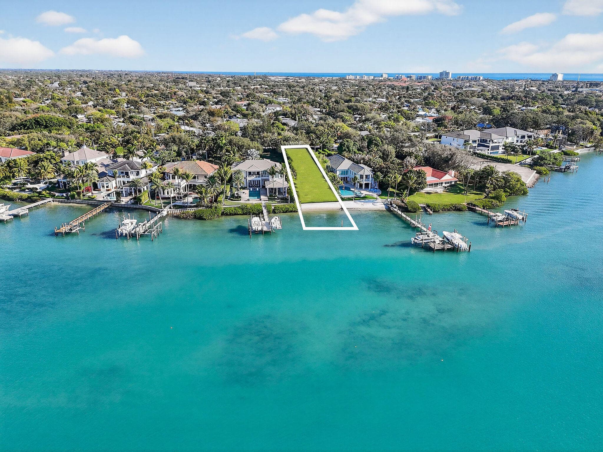 114 W Riverside Drive, Jupiter, FL 33469 — photo 18 of 35