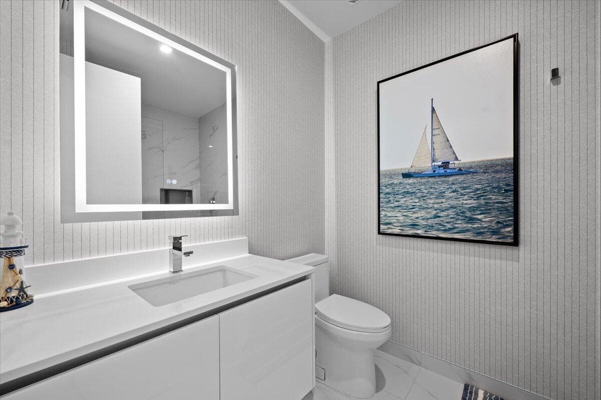 220 Lake Shore Drive 1401, Lake Park, FL 33403 — photo 33 of 70