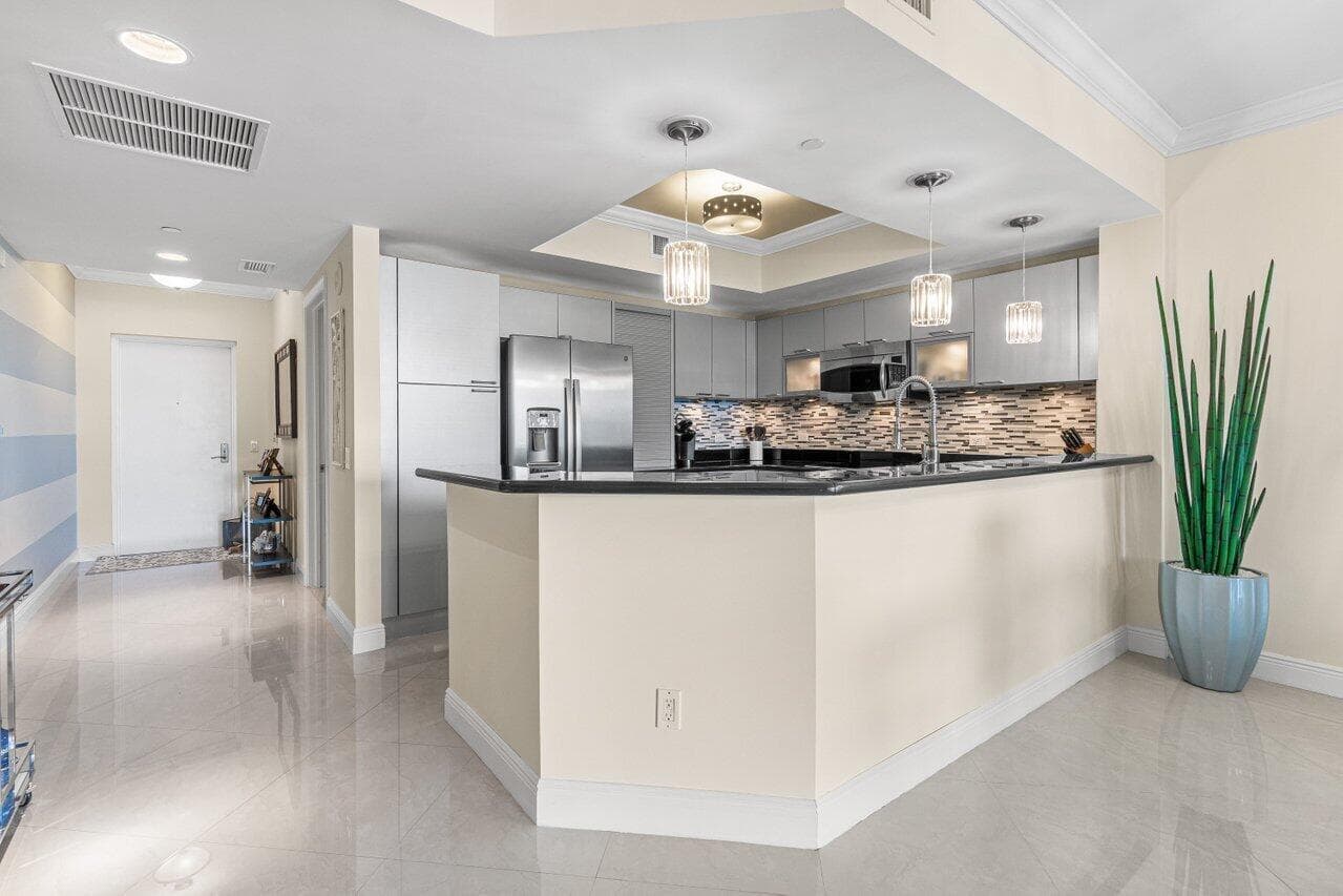 2650 Lake Shore Drive 302, Riviera Beach, FL 33404 — photo 10 of 47