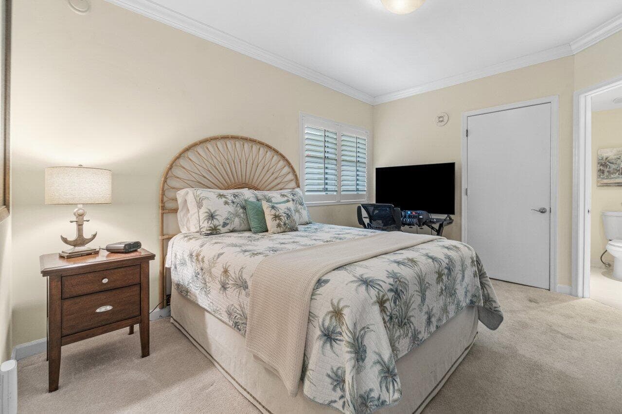 2650 Lake Shore Drive 302, Riviera Beach, FL 33404 — photo 19 of 47