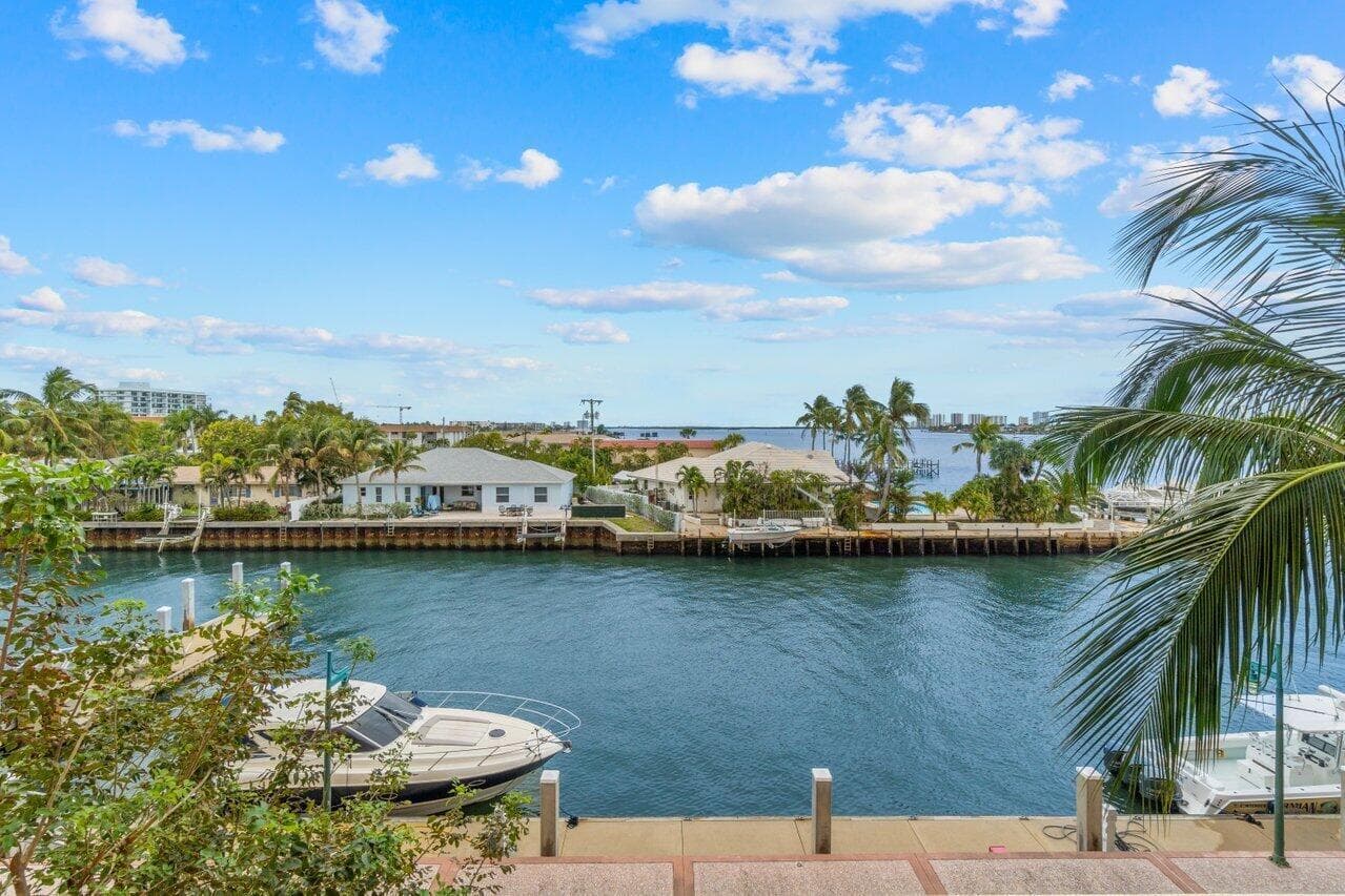 2650 Lake Shore Drive 302, Riviera Beach, FL 33404 — photo 27 of 47