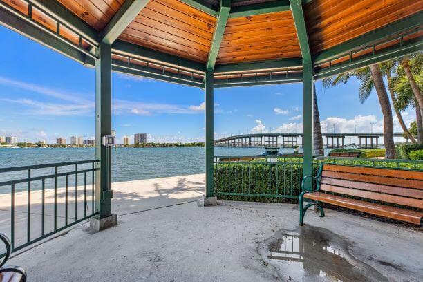 2650 Lake Shore Drive 302, Riviera Beach, FL 33404 — photo 44 of 47